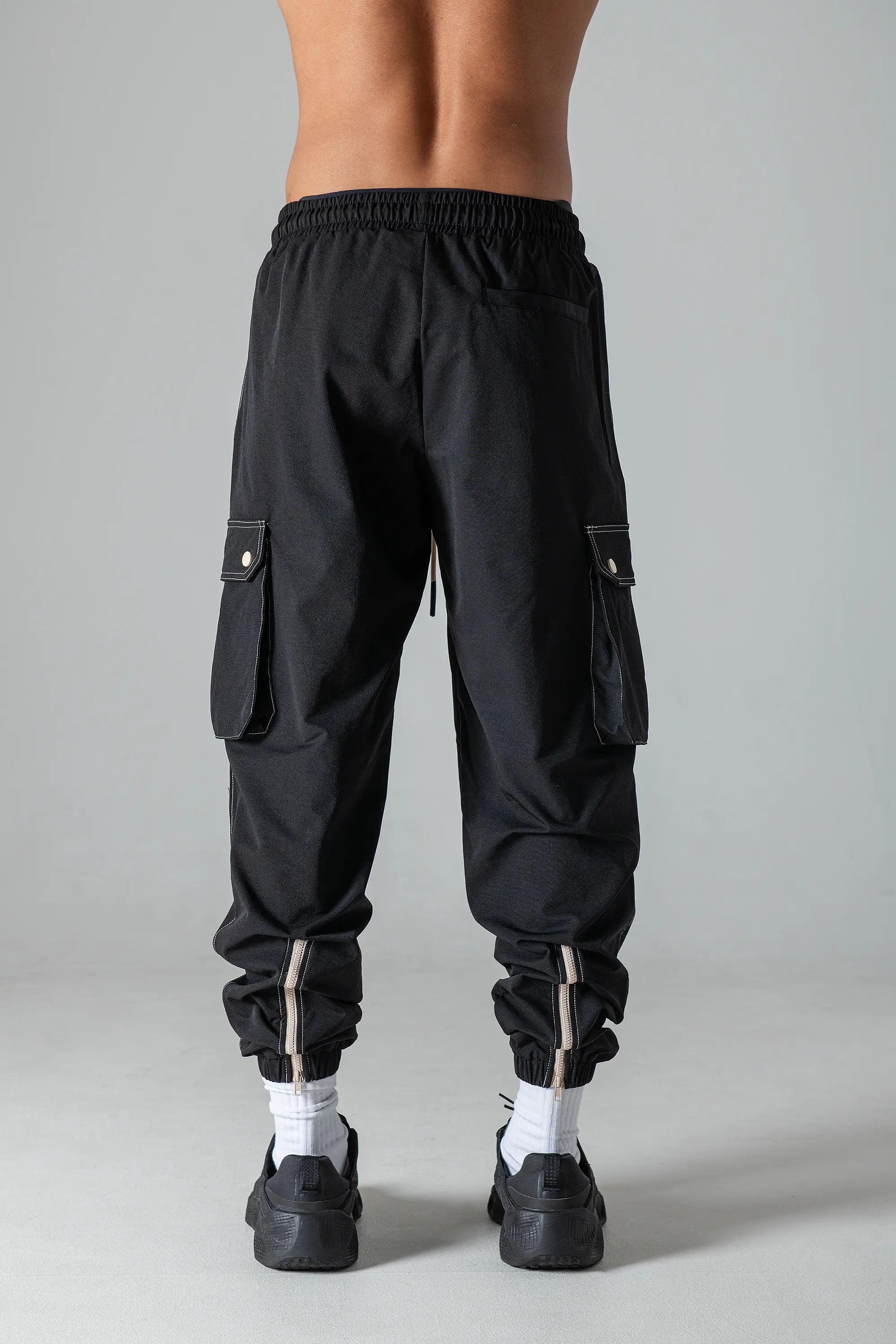 Bottom : M size (171cm / 73kg)