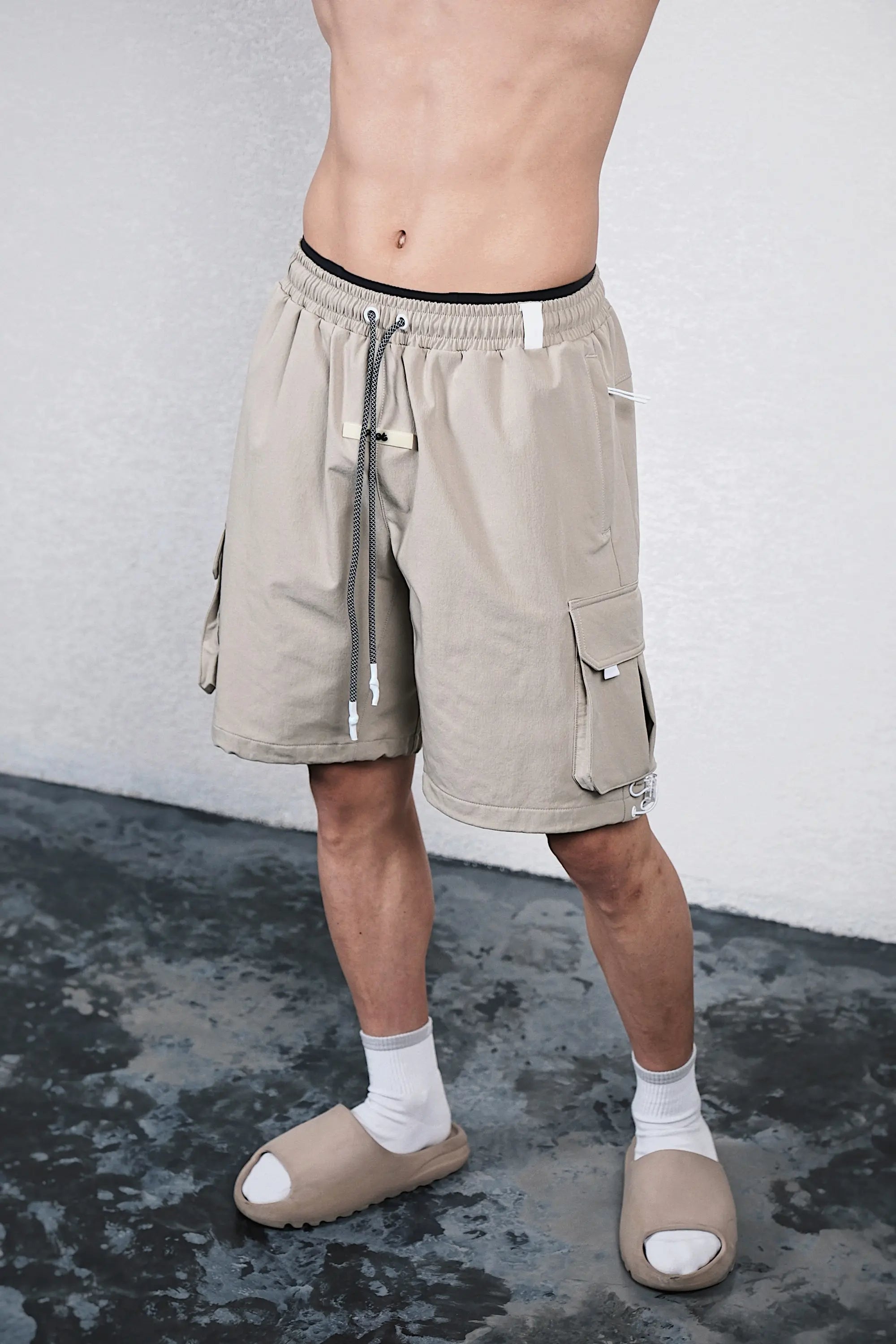 Model : M size (171cm / 71kg)