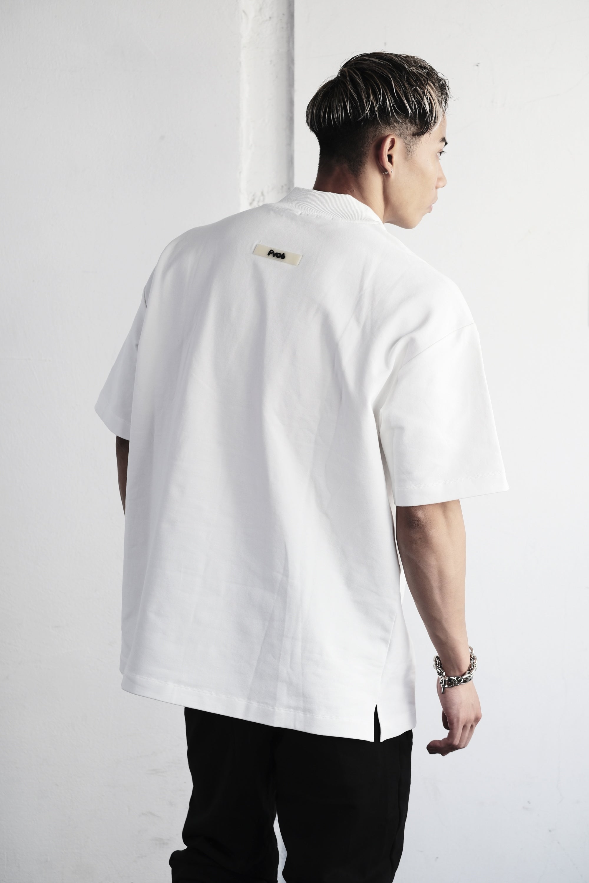 Pvot Mock Neck T-Shirts (White)