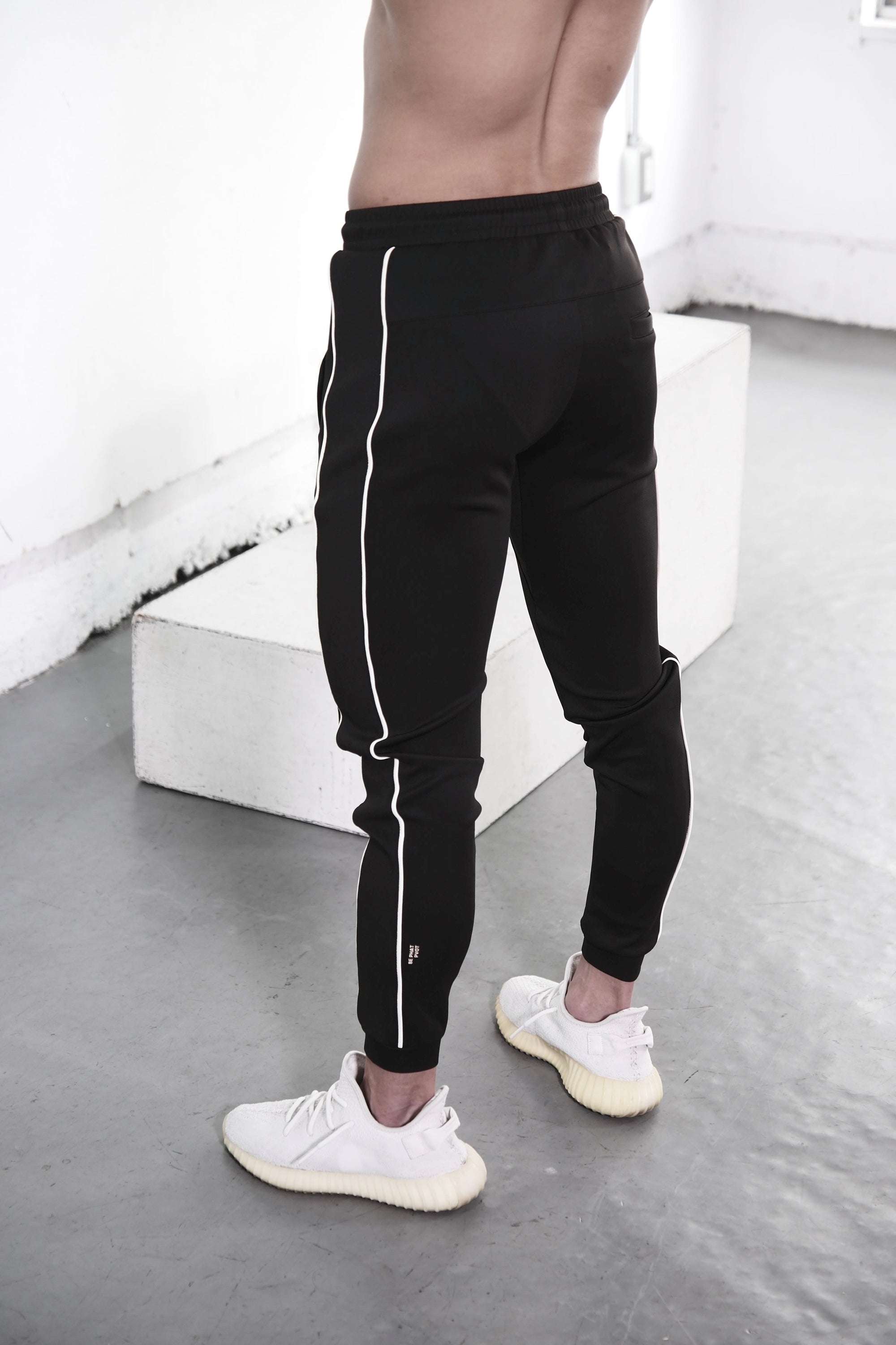 Pvot Side Line Jogger Pants (Black)