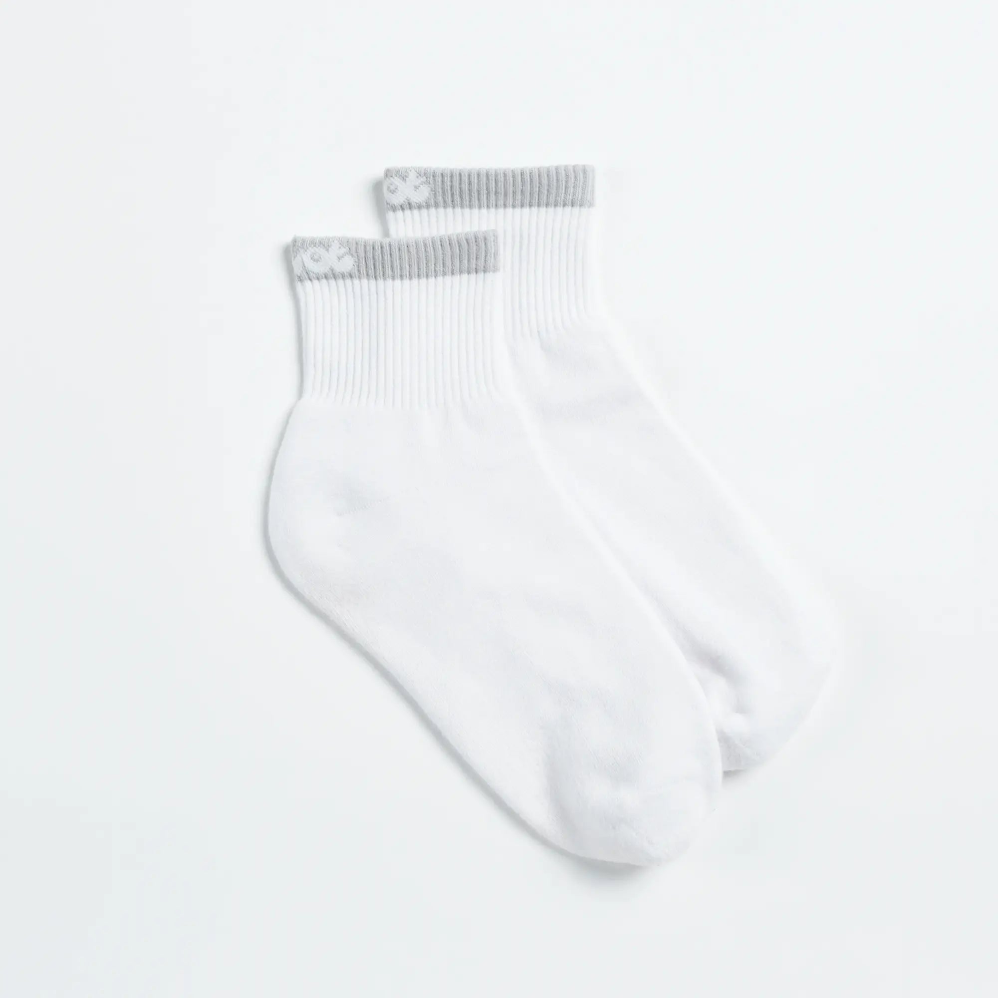 Pvot Mlatt Short Socks (White - Gray)