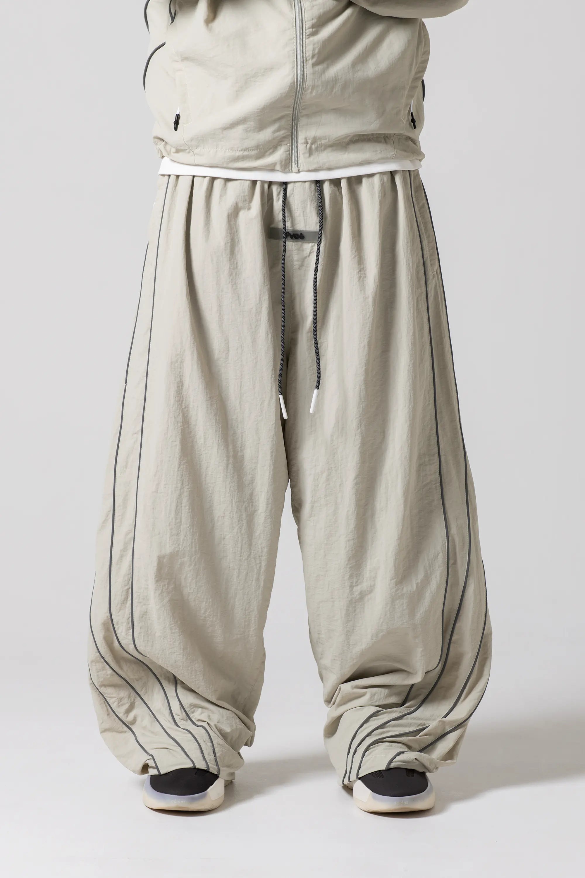 XXL size (185cm / 75kg)