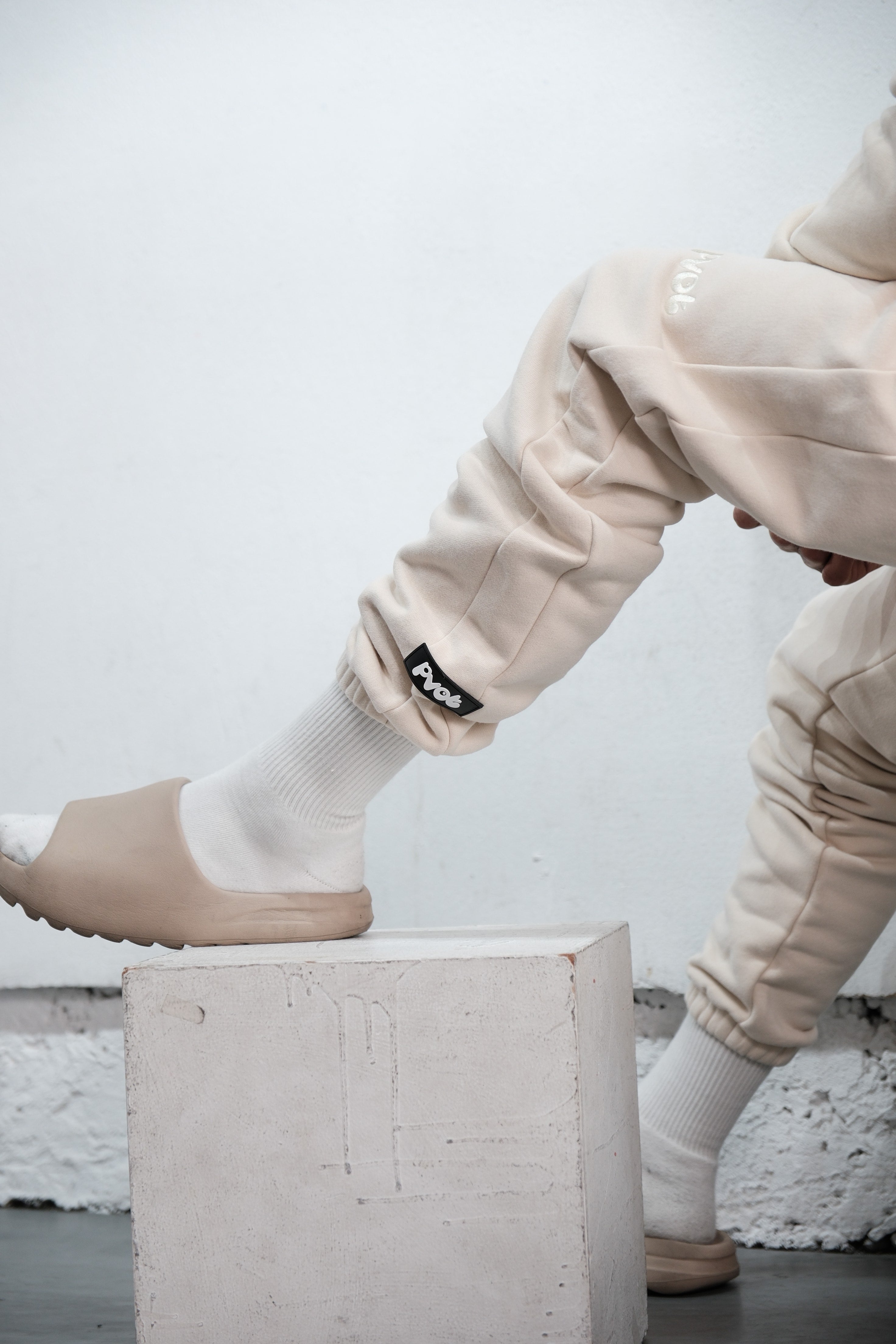 Pvot Premium Sweat Pants (Cream)