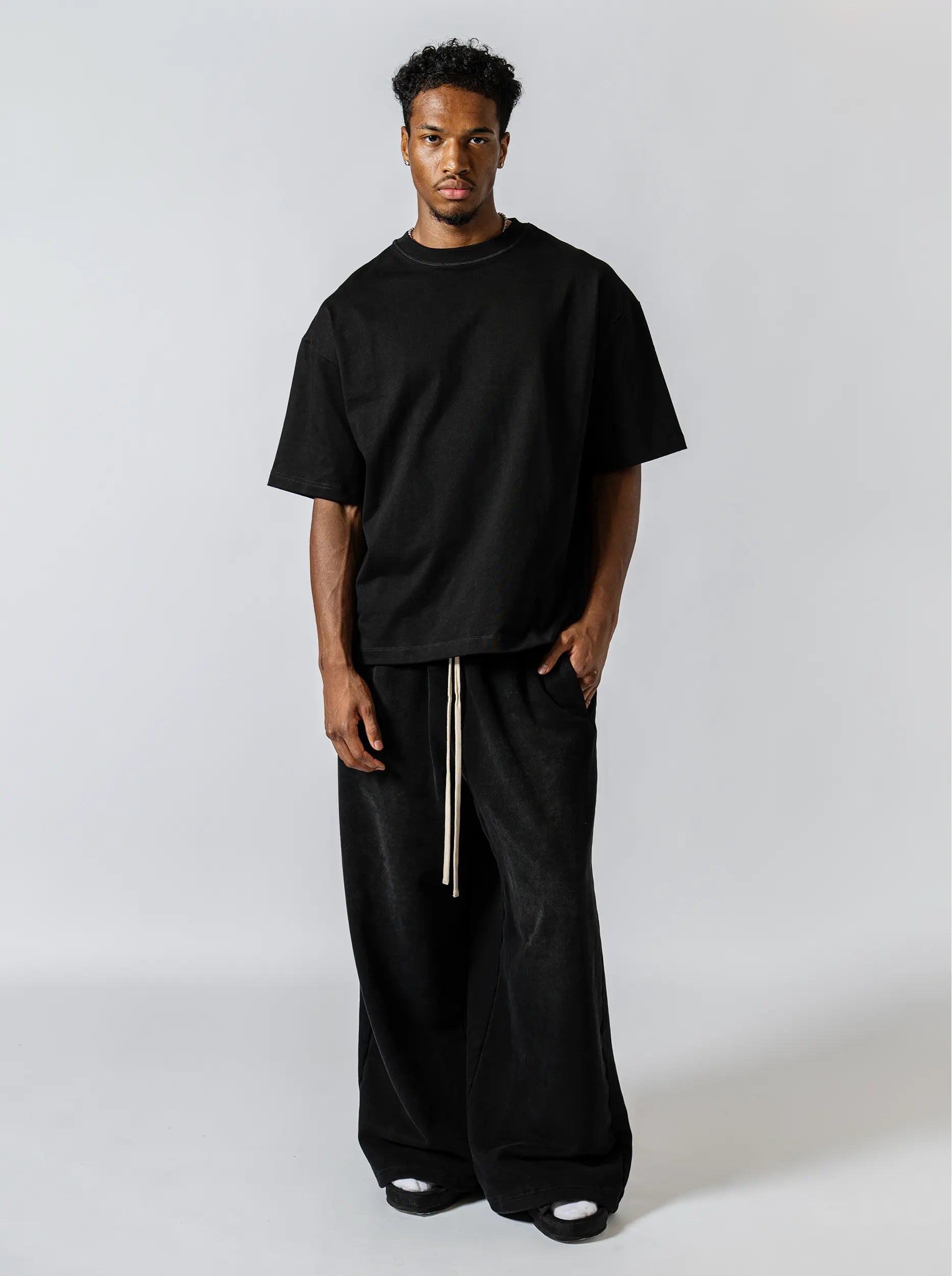 "Privé" Premium SIgnature T-Shirts (Black)