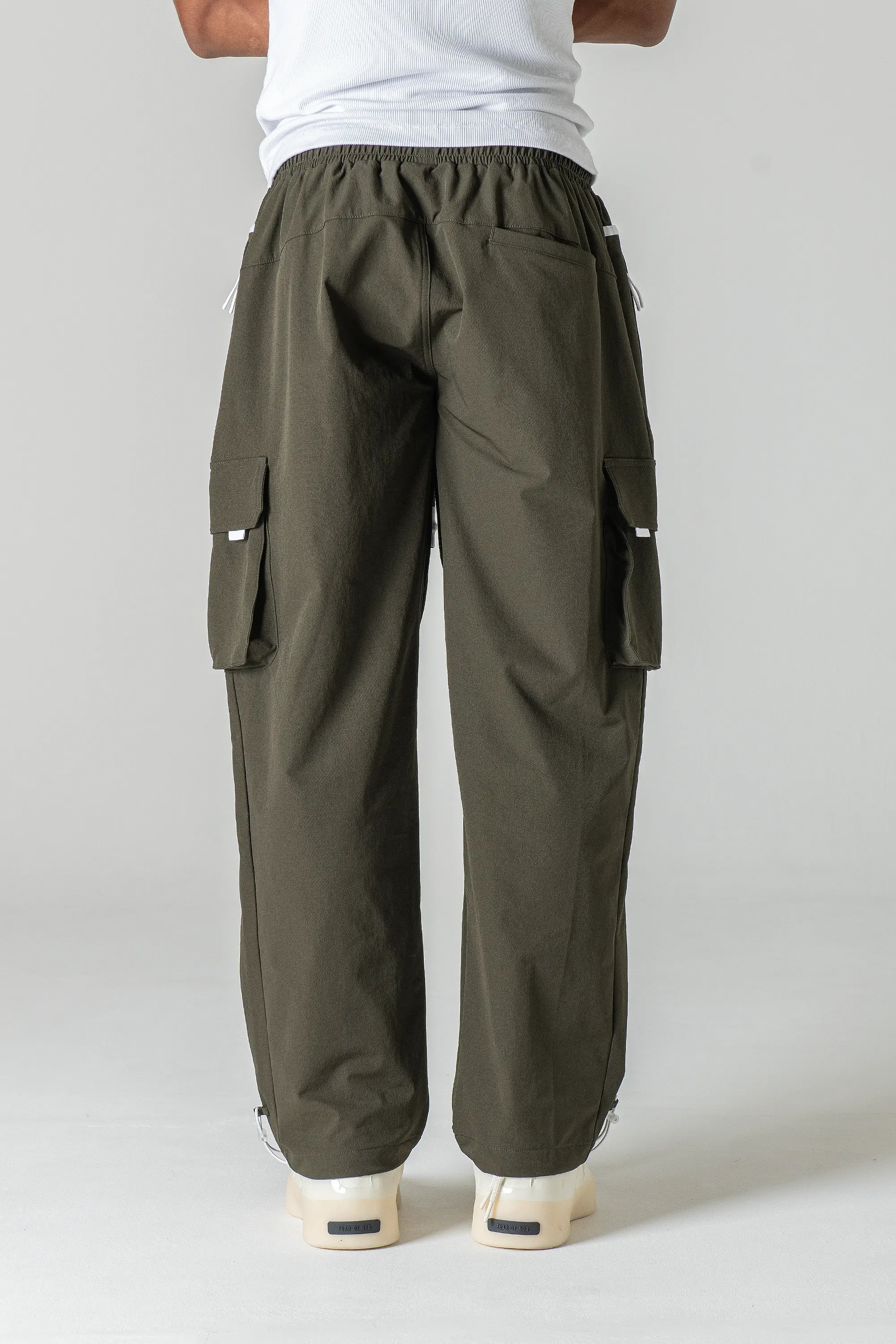 パンツ PVOT SOLITUDE STRETCH CARGO JOGGER PANTS PVOT Solitude Stretch Cargo Pants Khaki