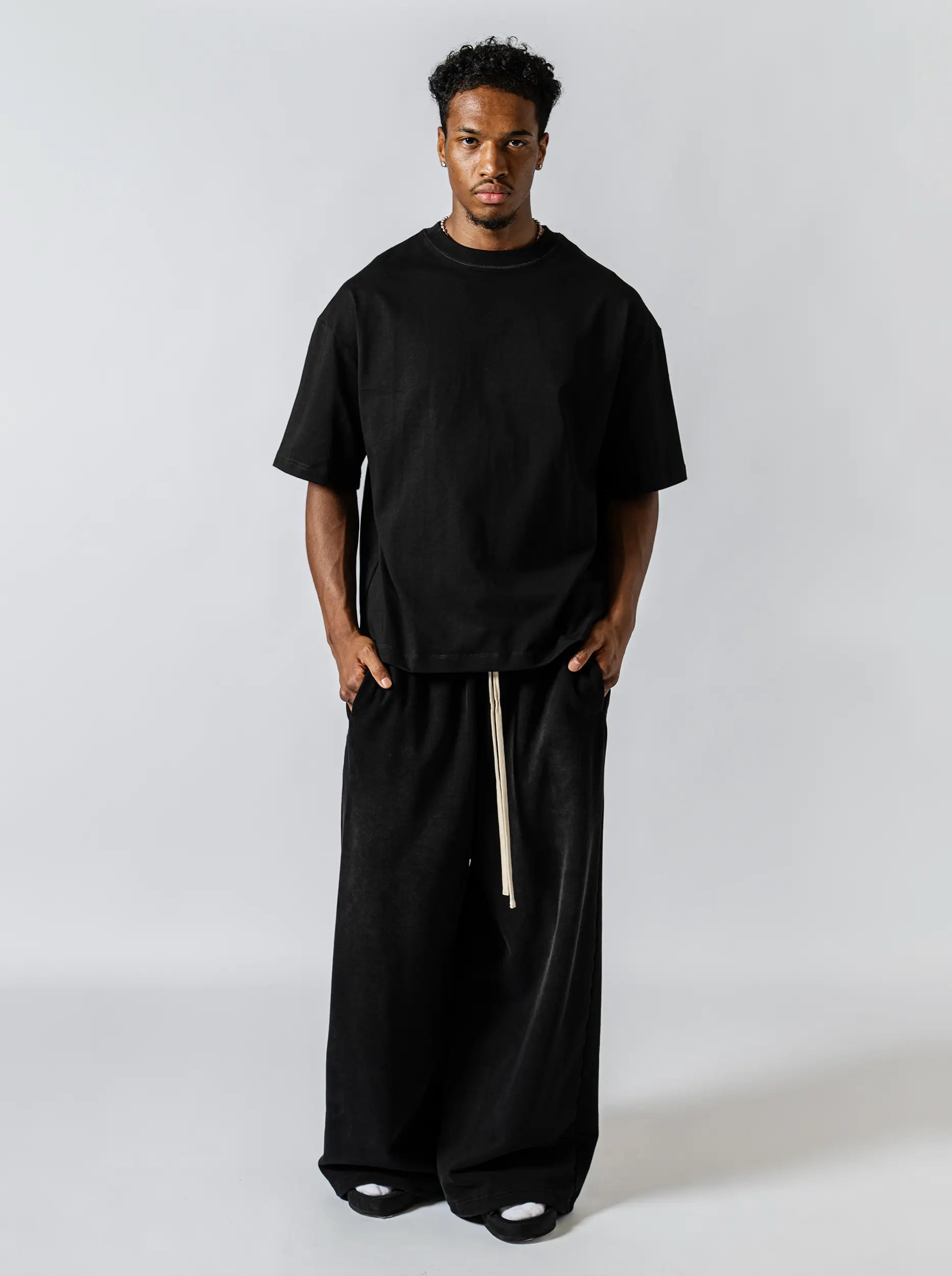 "Privé" Premium SIgnature T-Shirts (Black)