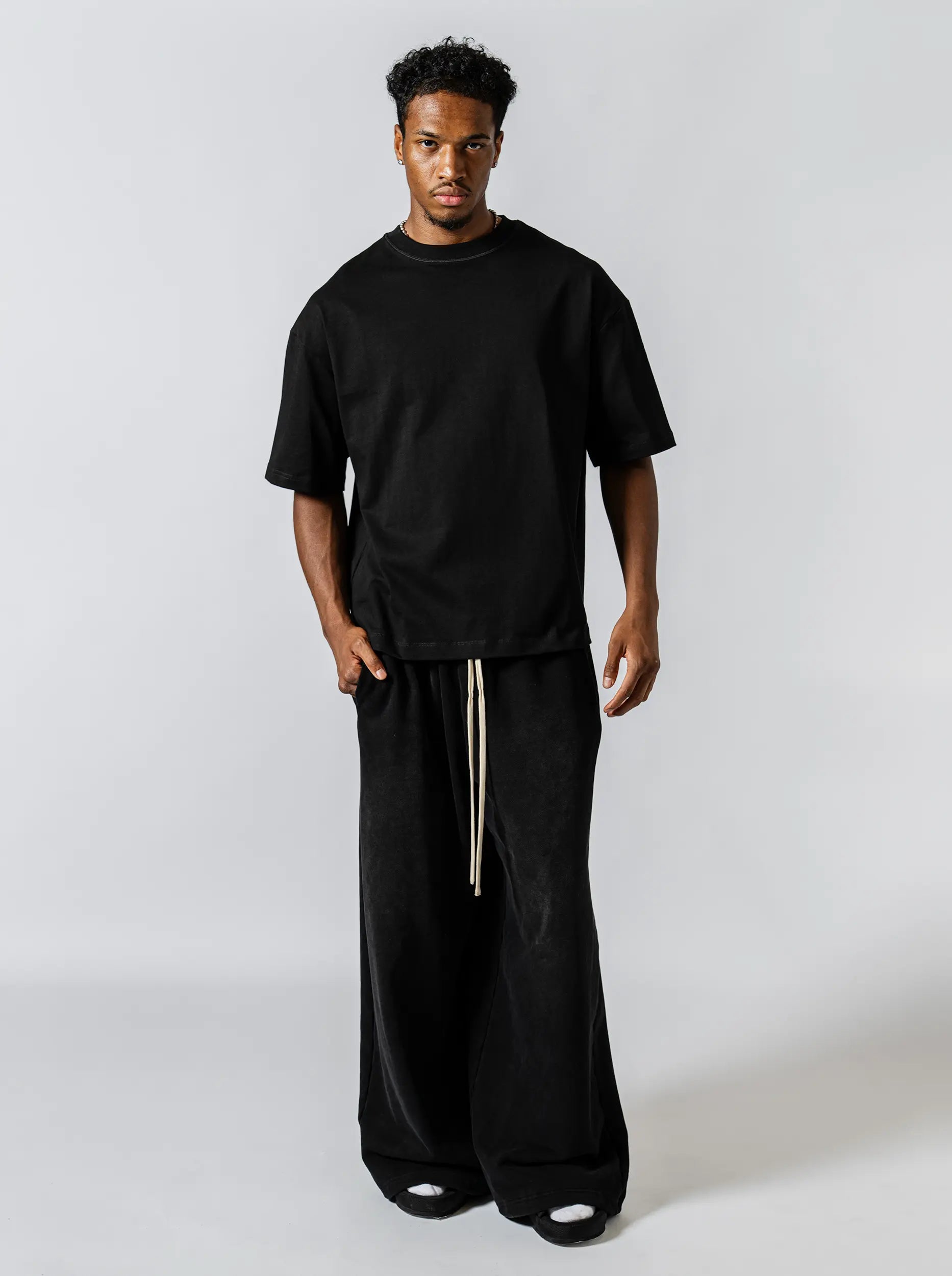 "Privé" Premium SIgnature T-Shirts (Black)
