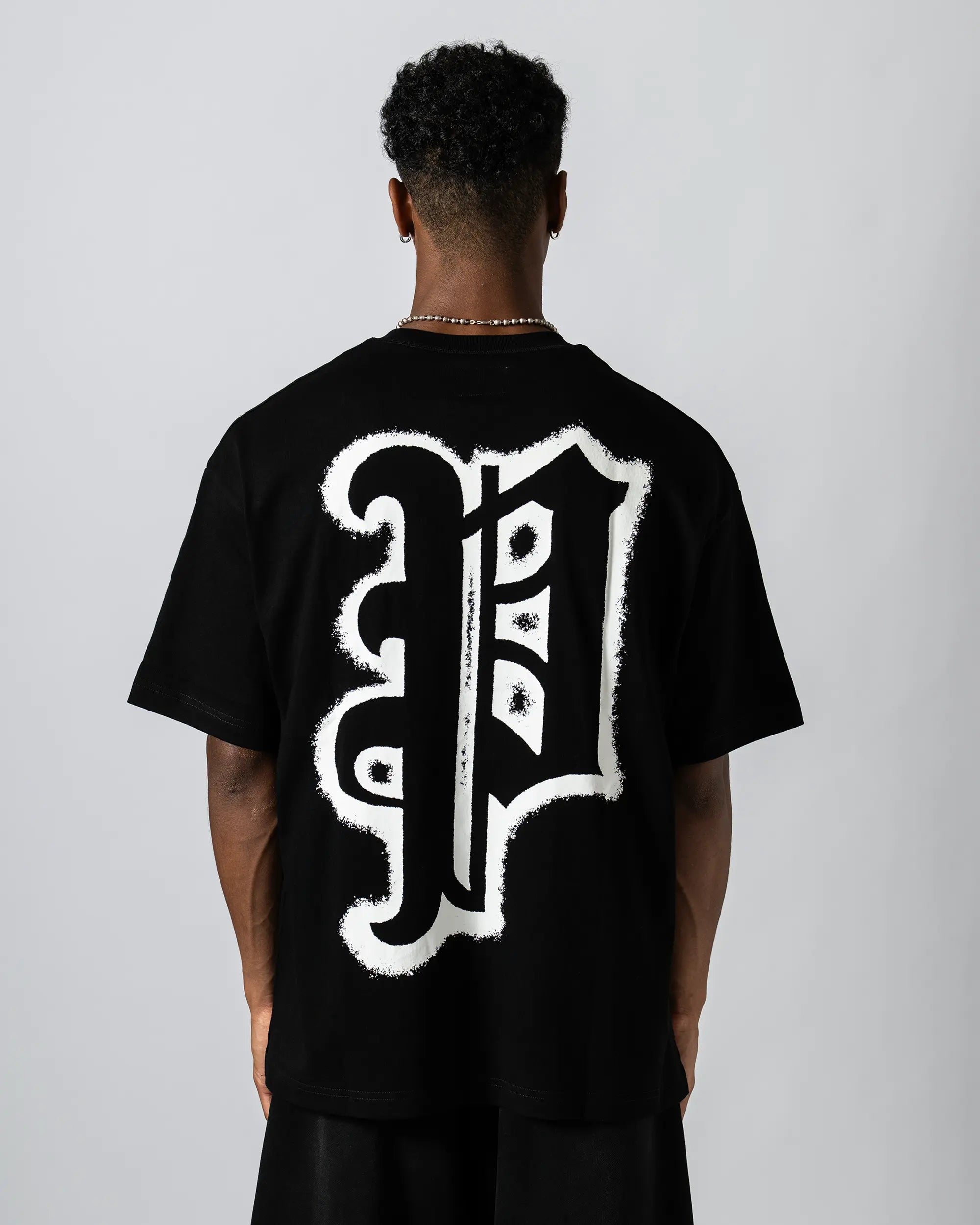 "Privé" Big Logo T-Shirts (Black)
