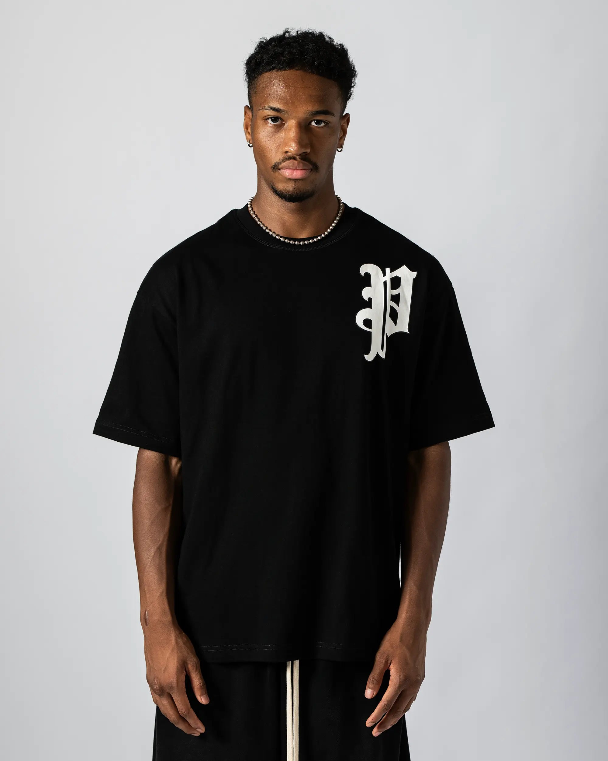 "Privé" Big Logo T-Shirts (Black)