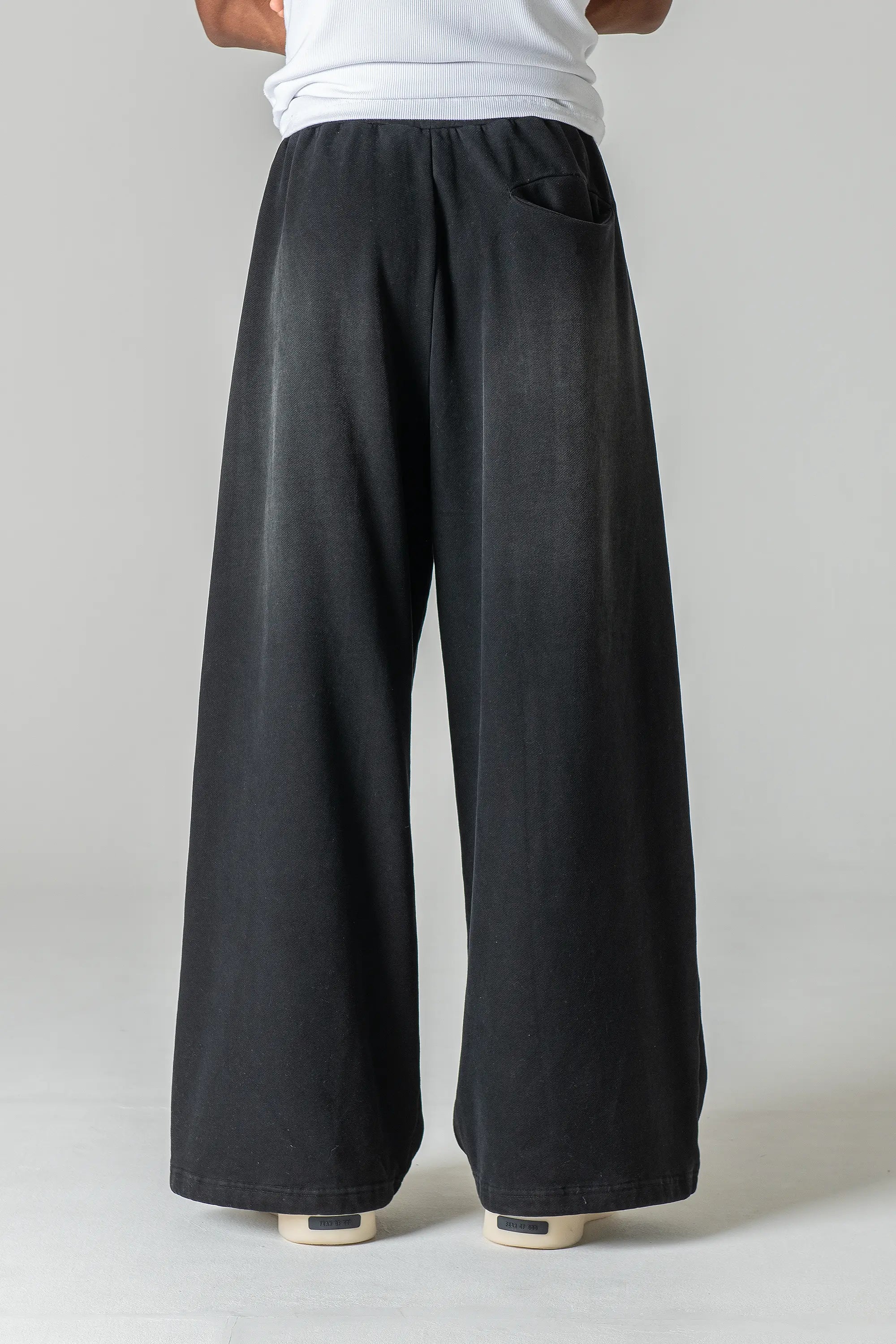 Size 2 (185cm / 75kg)