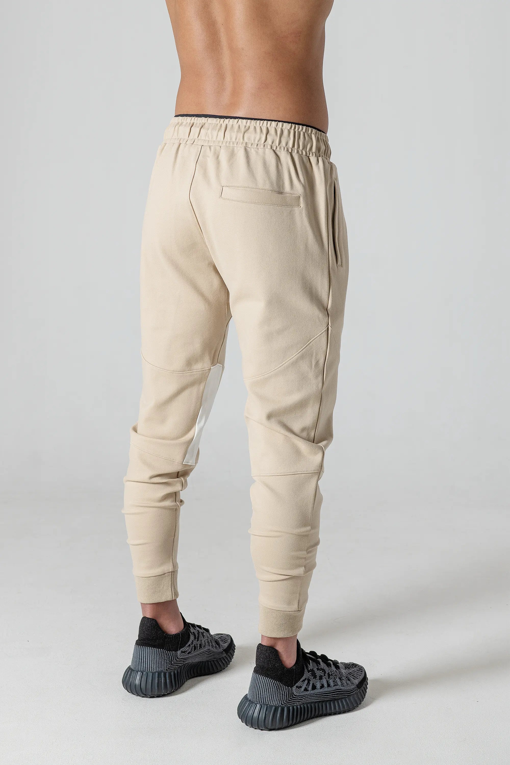 【Ver.3】Pvot Jogger Pants 1st (Cream)