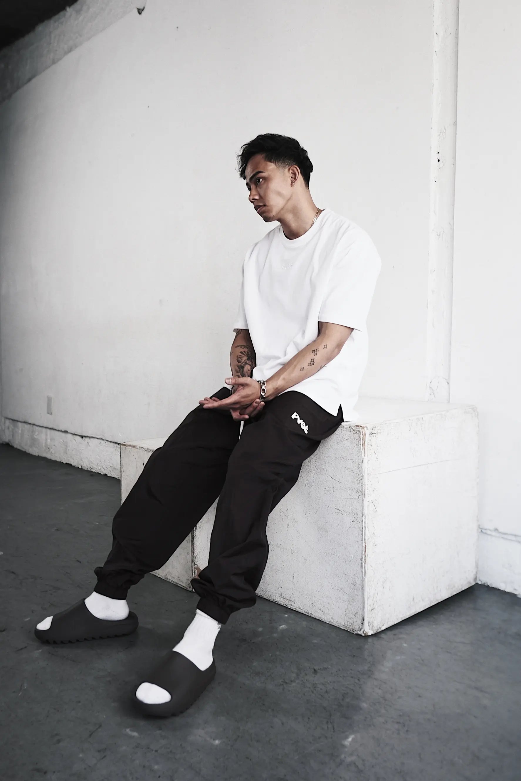 Pvot Athleisure Nylon Jogger Pants (Charcoal Gray)