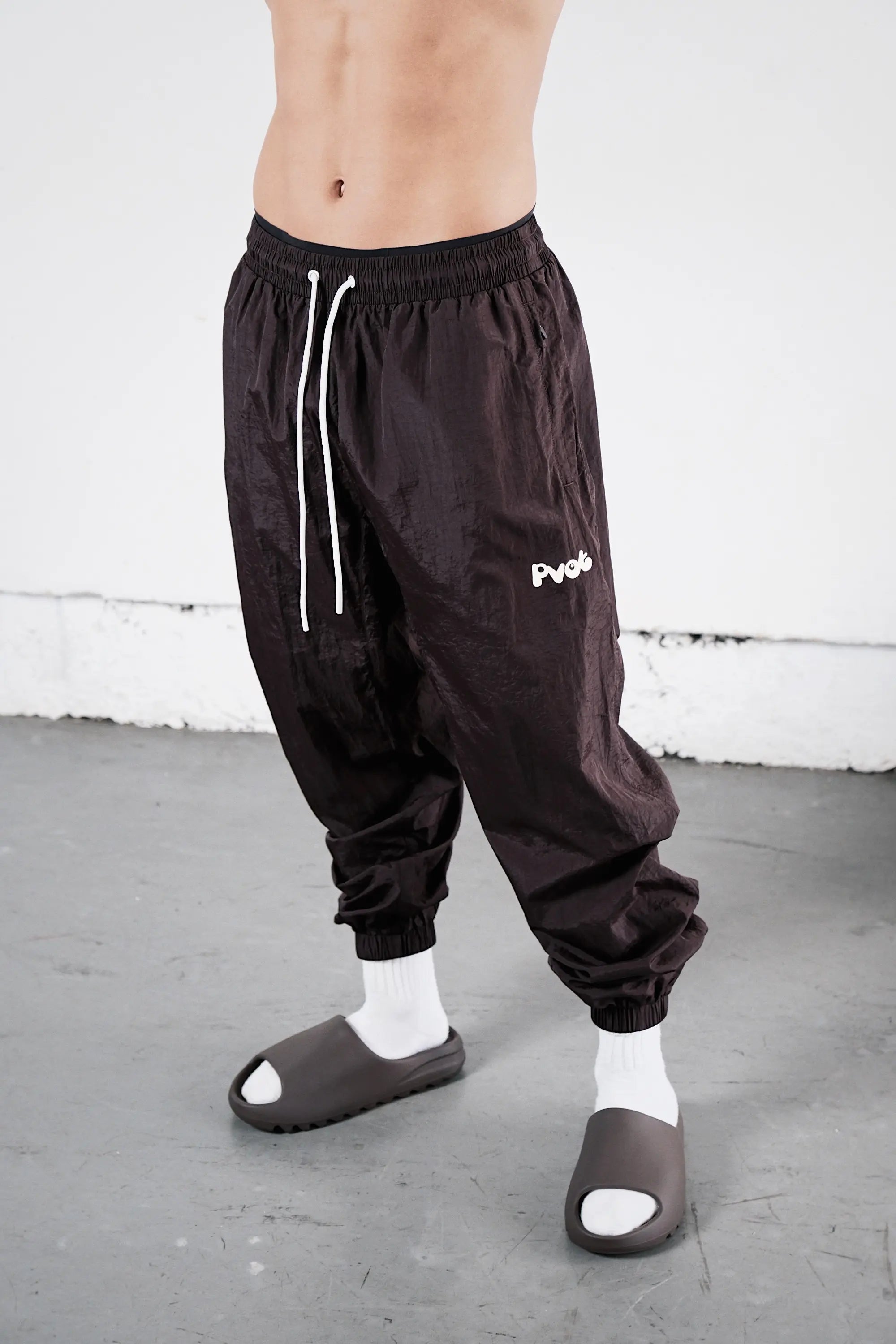 Pvot Athleisure Nylon Jogger Pants (Charcoal Gray)