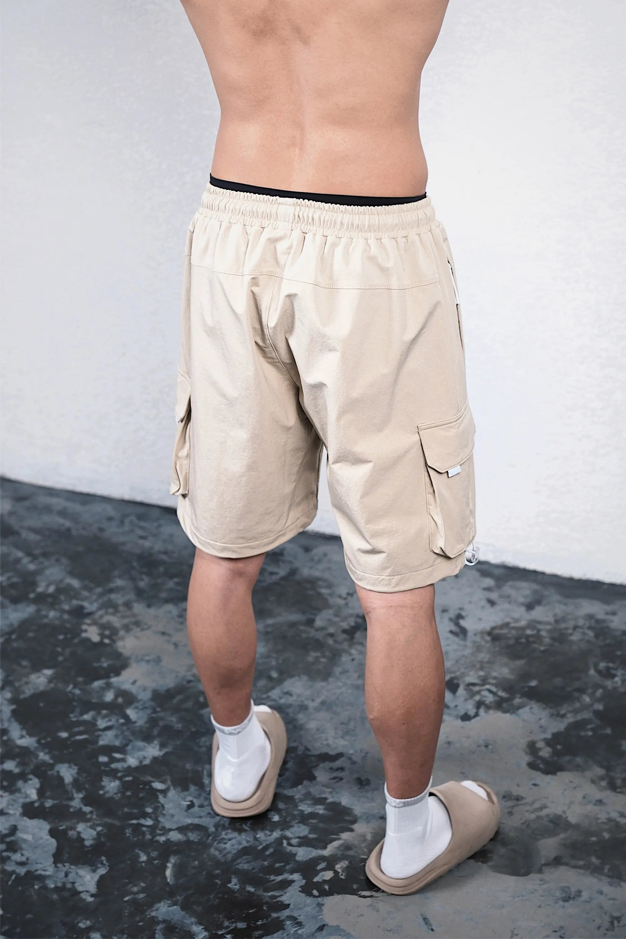 Model : M size (171cm / 71kg)