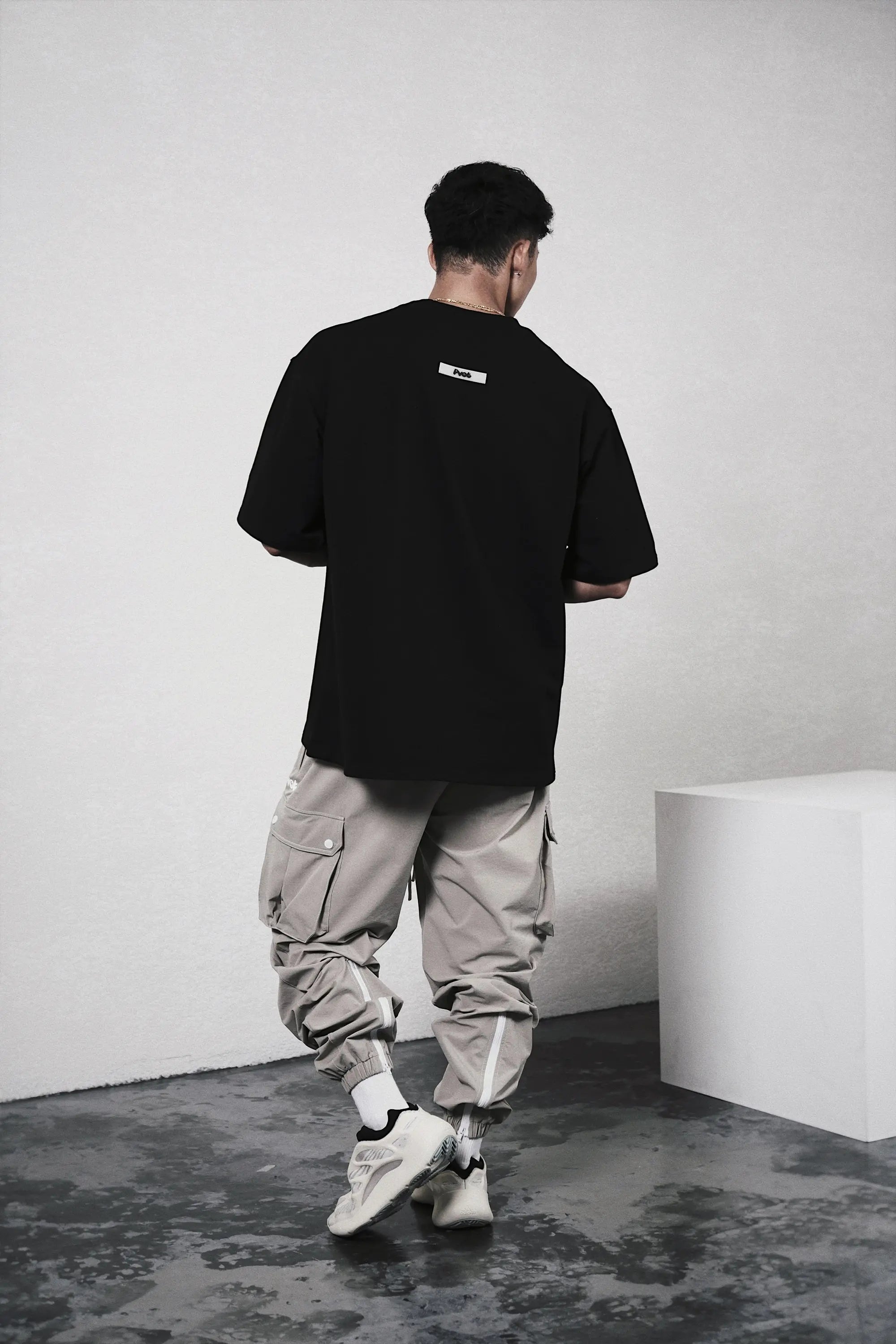 Bottom : M size (171cm / 73kg)