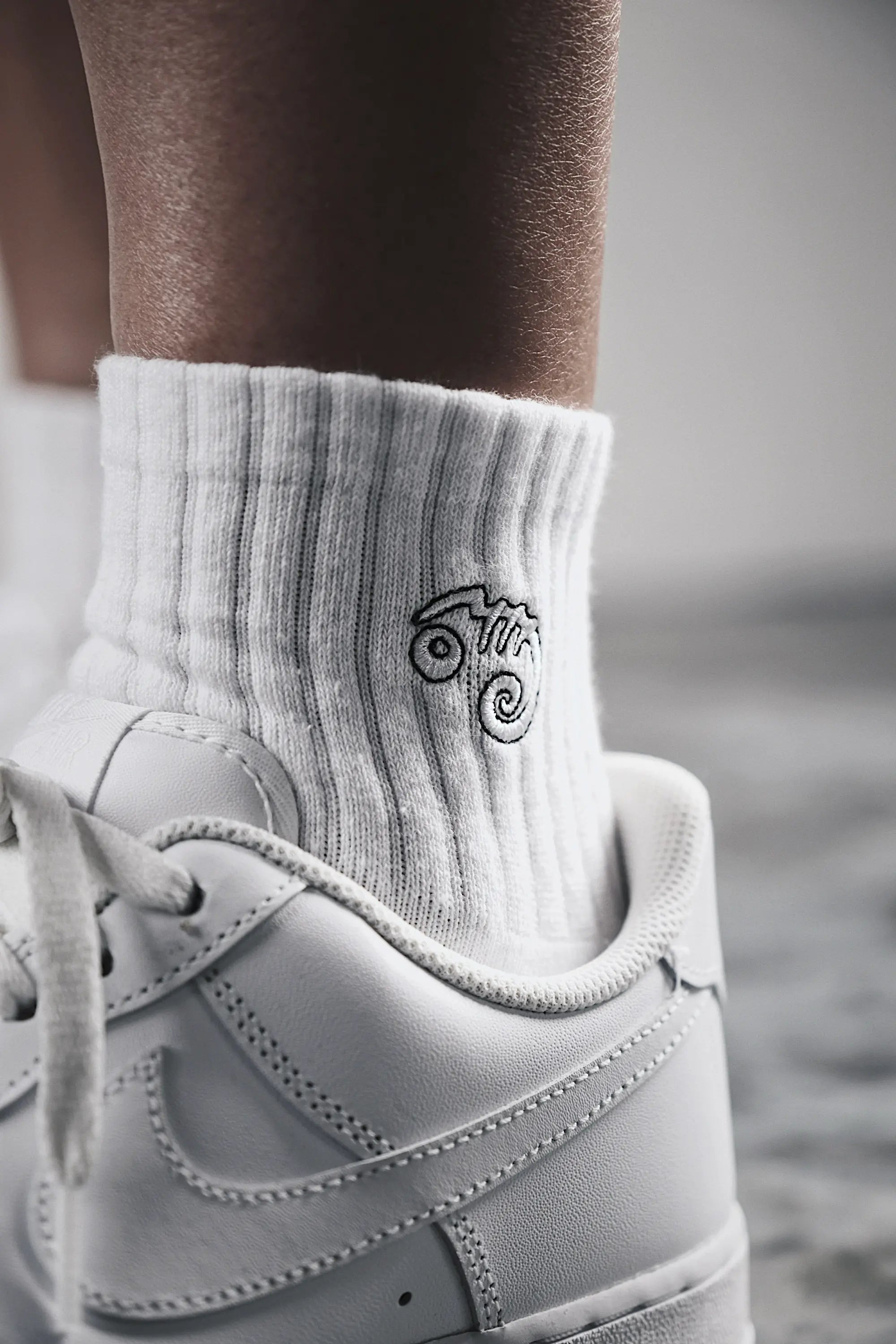 Pvot Symbol Short Socks (White)