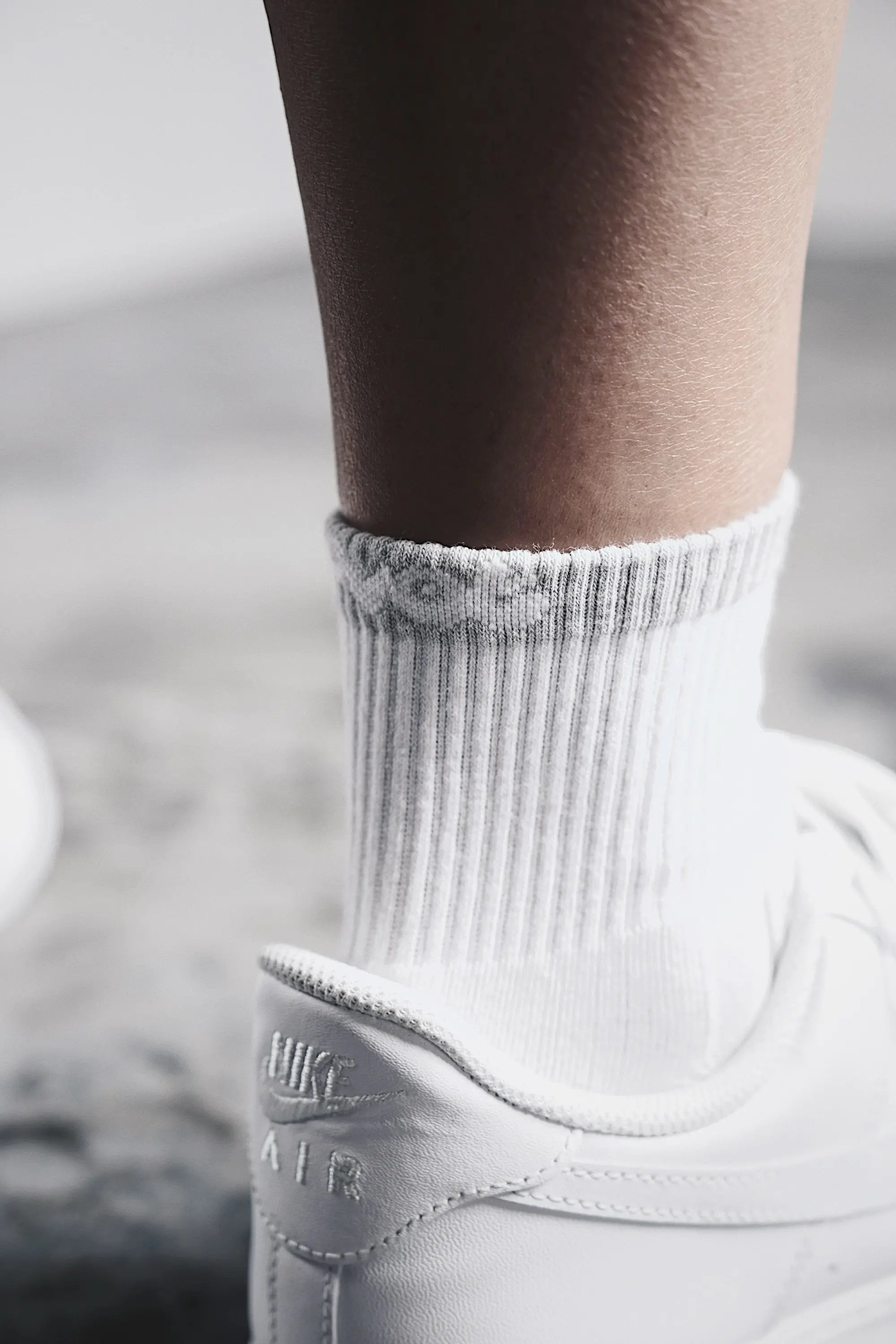 Pvot Mlatt Short Socks (White - Gray)