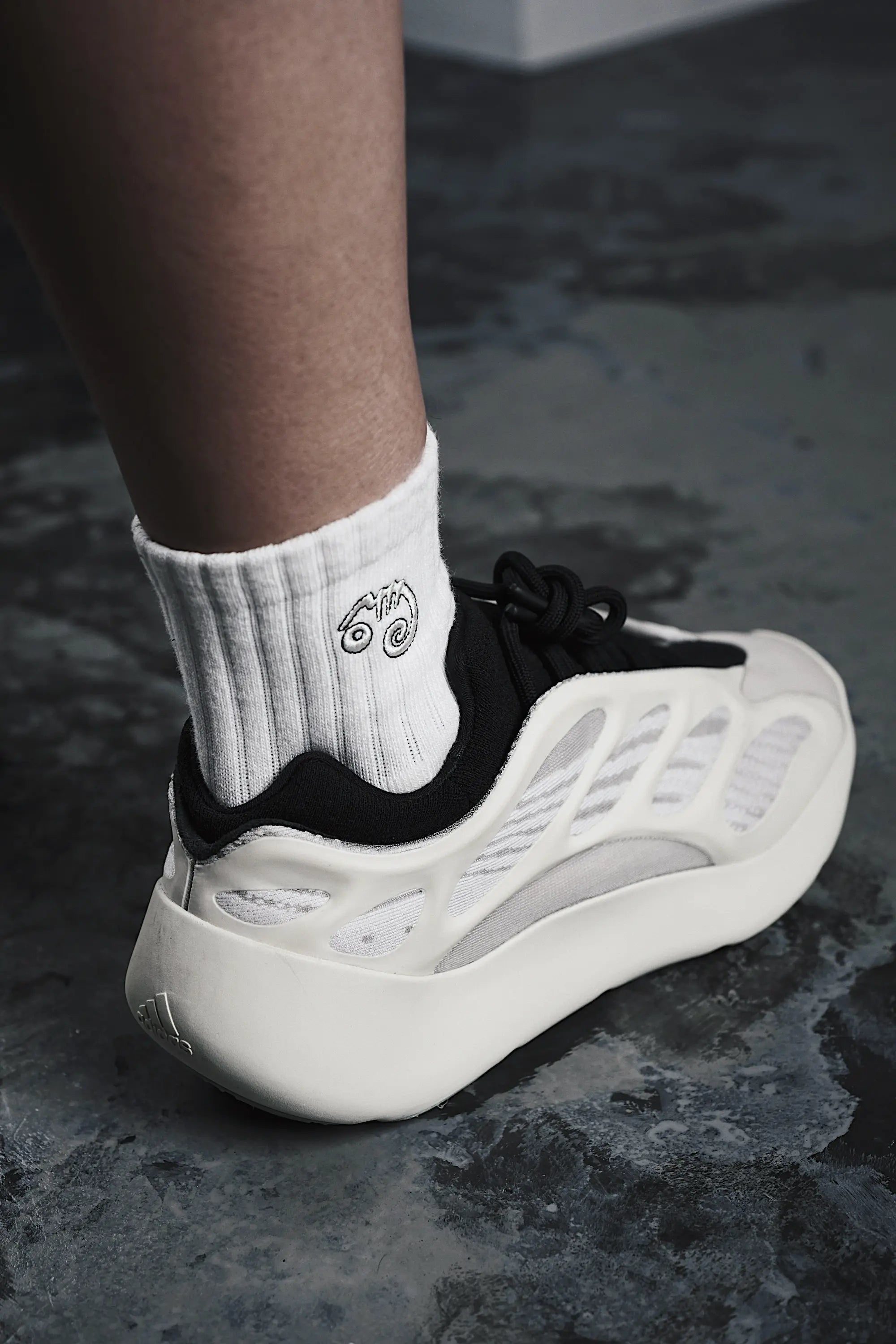 Pvot Symbol Short Socks (Ivory)