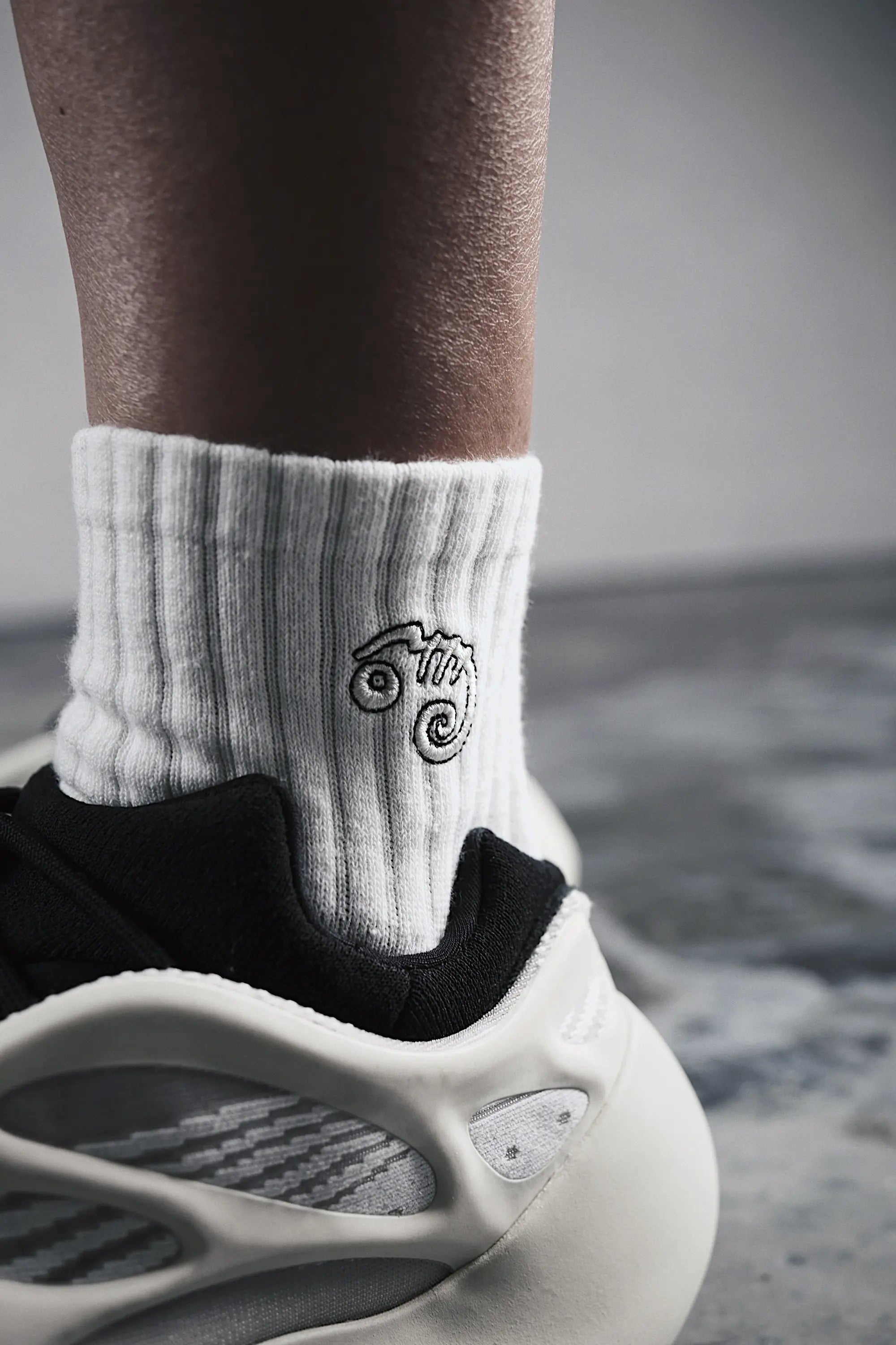 Pvot Symbol Short Socks (Ivory)