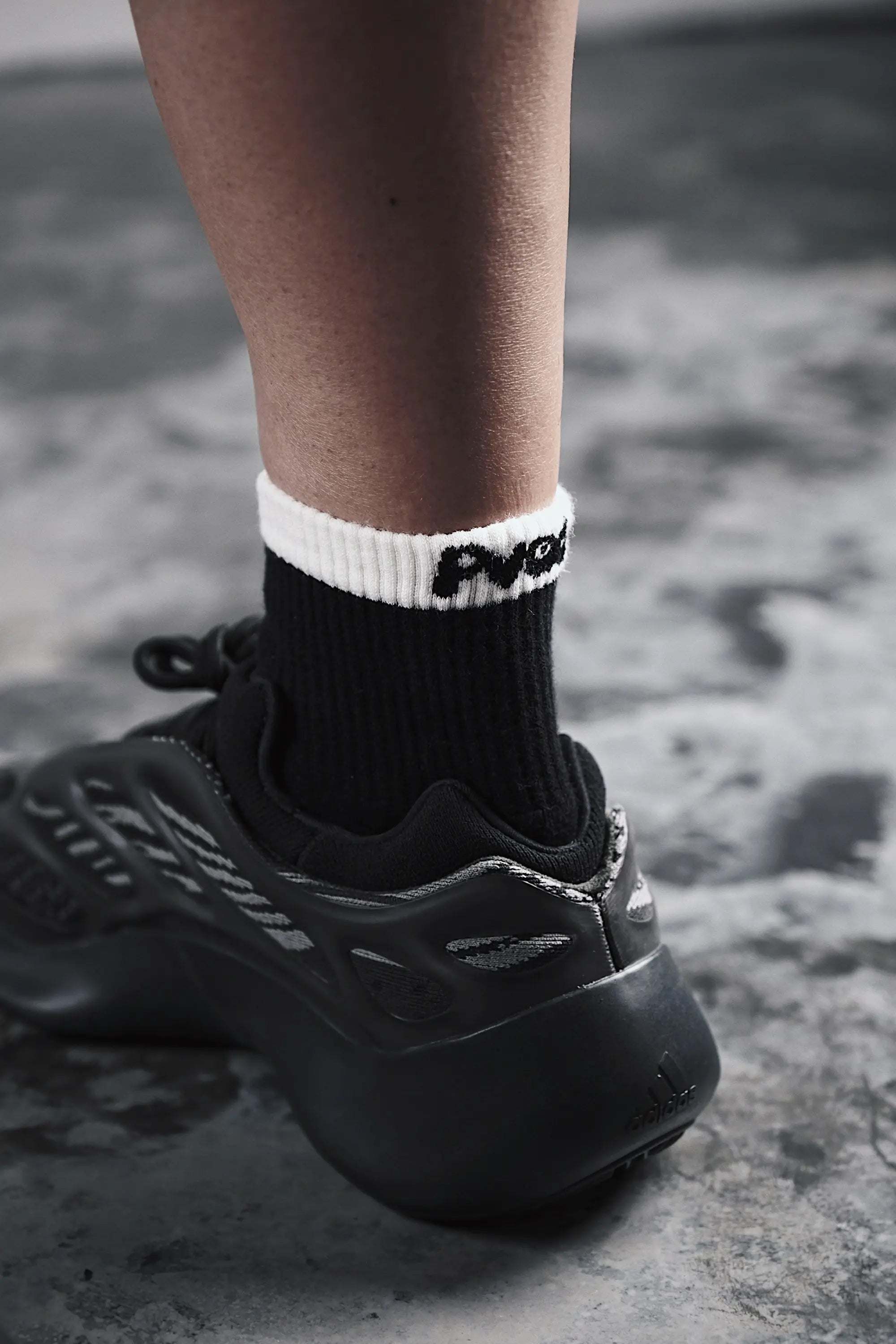 Pvot Mlatt Short Socks (Black - Ivory)
