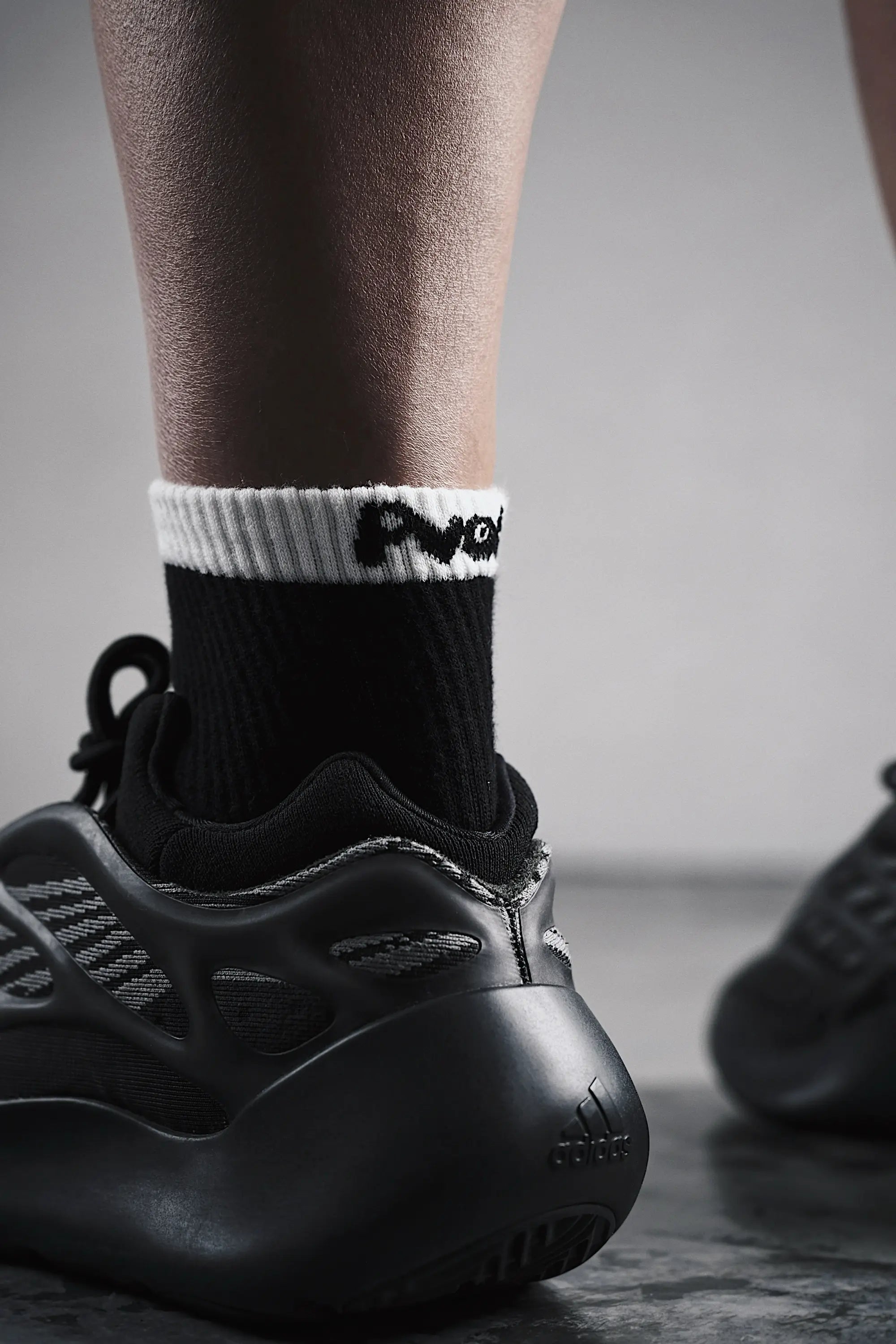 Pvot Mlatt Short Socks (Black - Ivory)