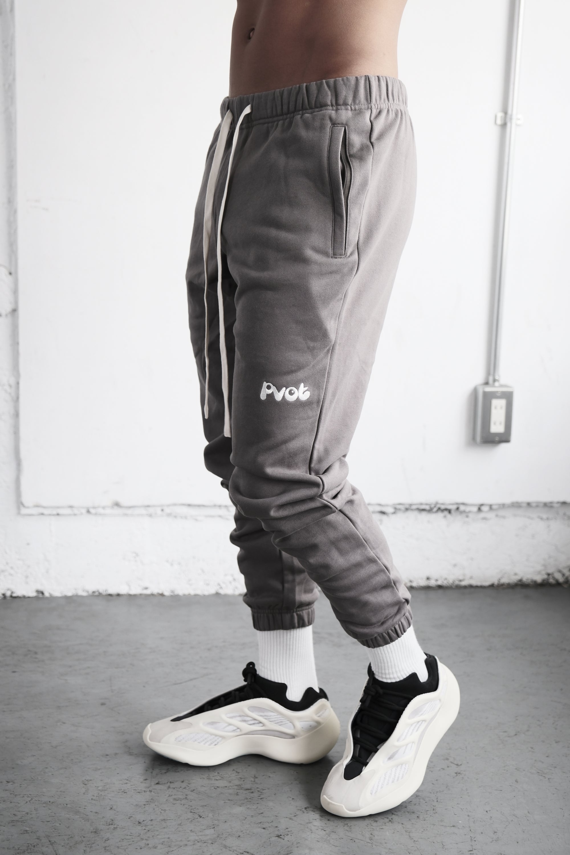Pvot N-Basic Sweat Jogger Pants (Charcoal Gray)