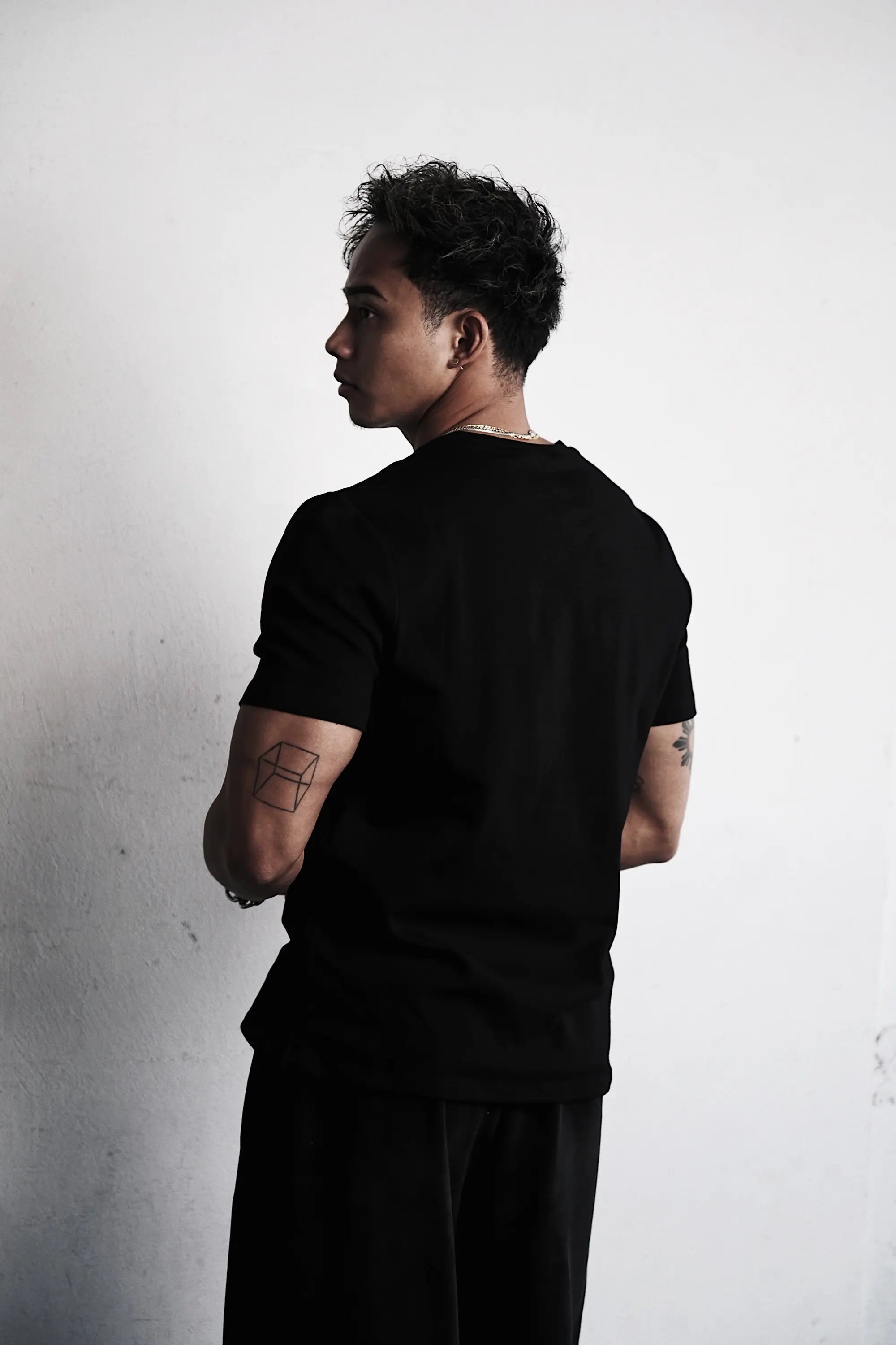Pvot Flex Weight Athleisure T-Shirts (Black)