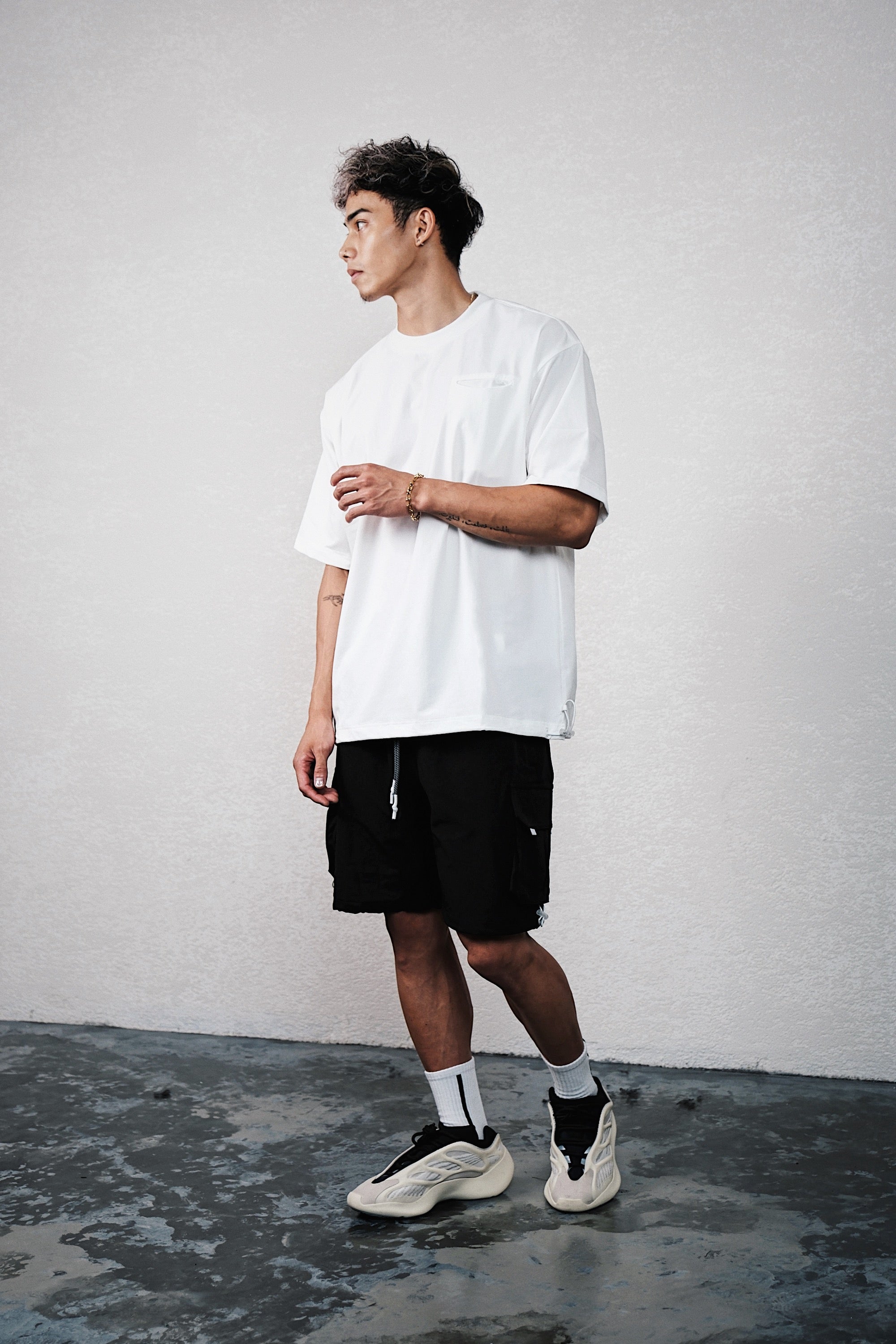 "Solitude" Stretch Nylon T-shirts (White)