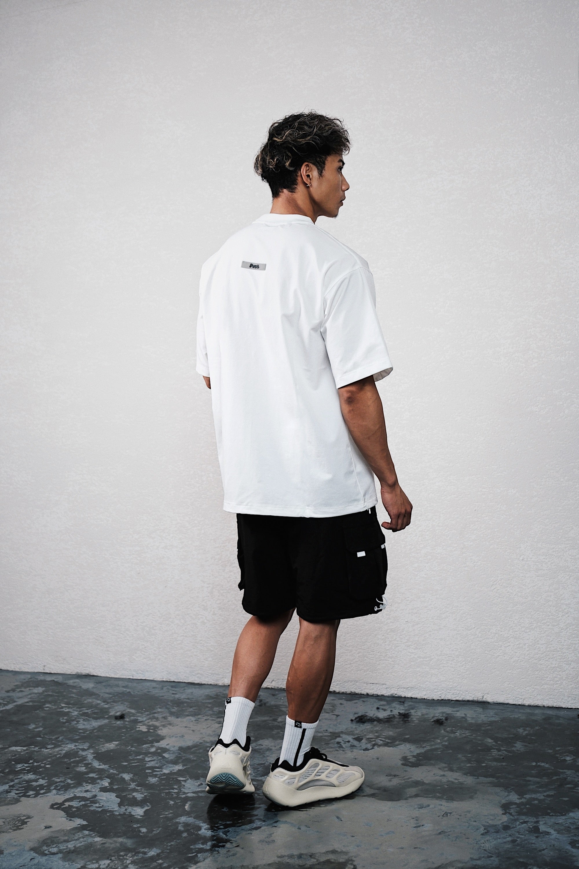 "Solitude" Stretch Nylon T-shirts (White)