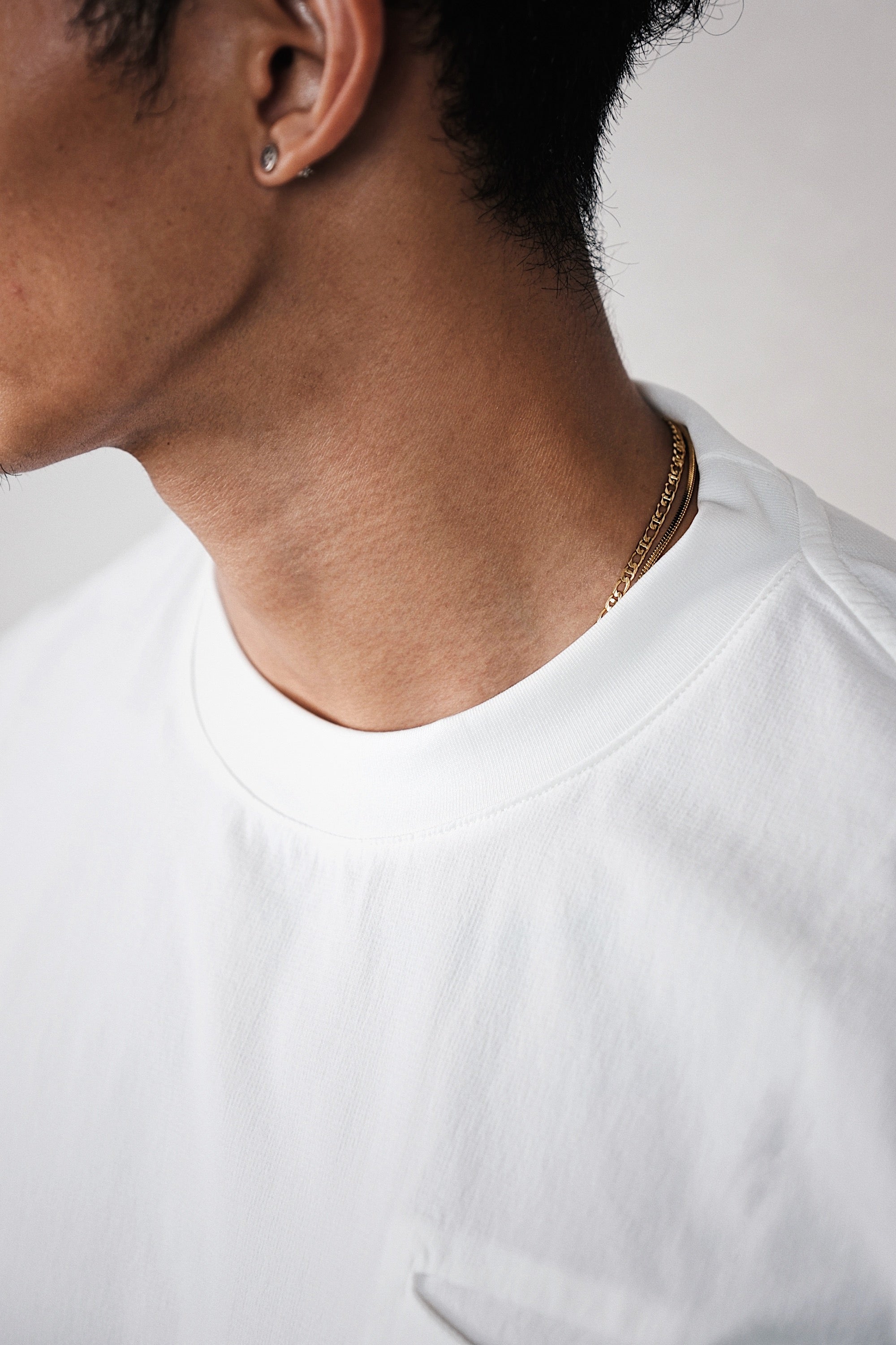 "Solitude" Stretch Nylon T-shirts (White)