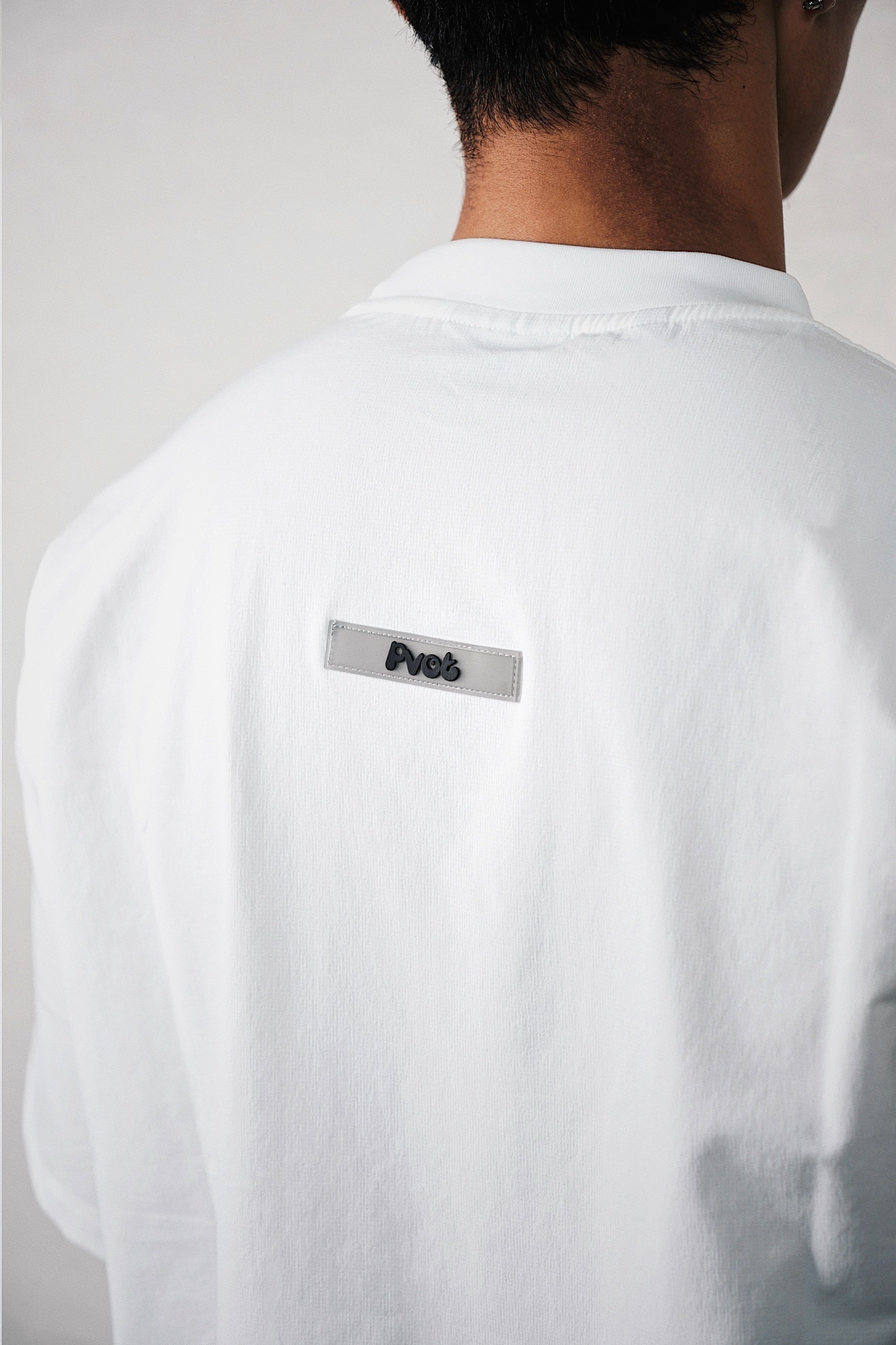 "Solitude" Stretch Nylon T-shirts (White)