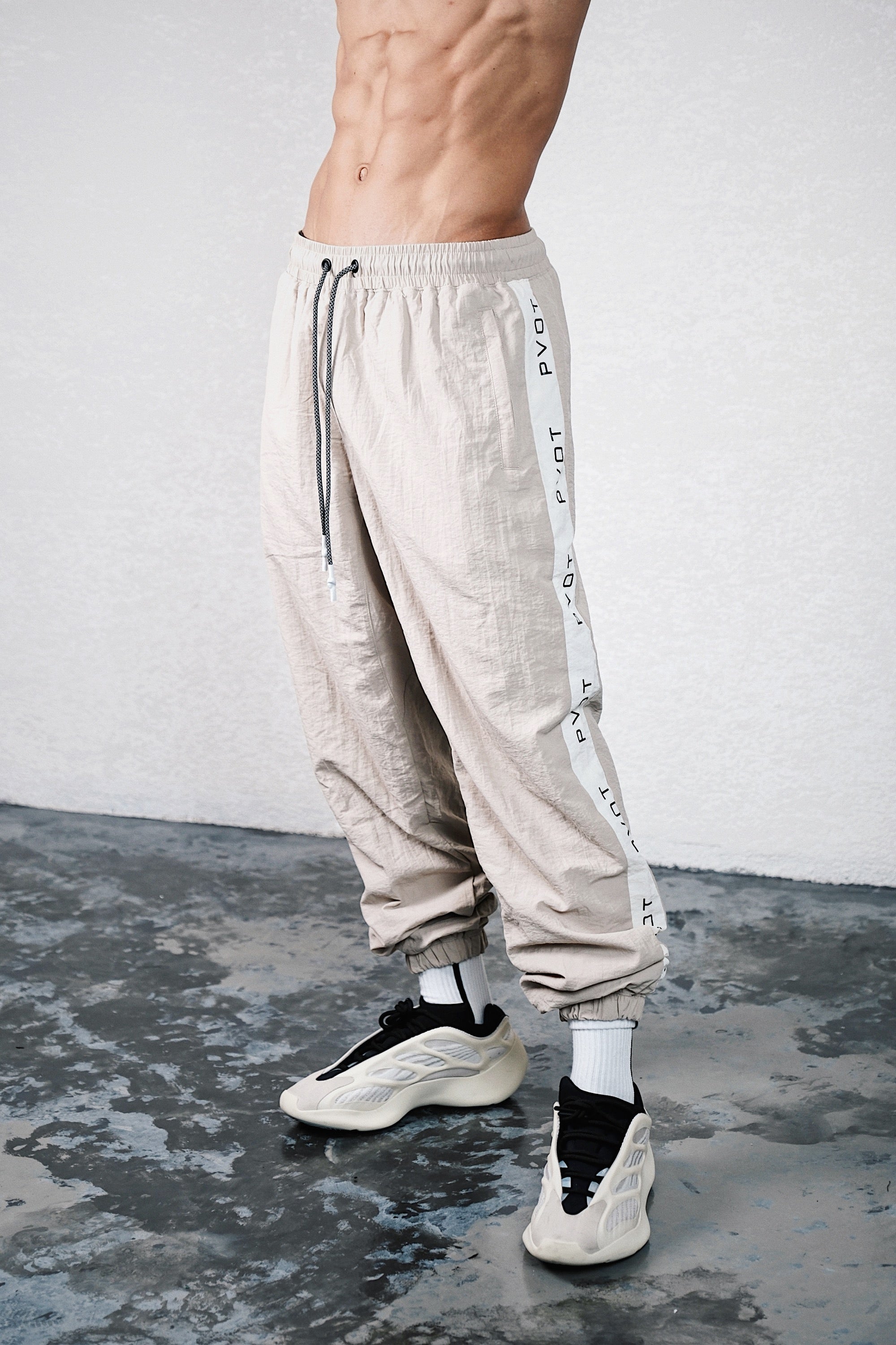 Pvot SL Nylon Pants (Beige / White)