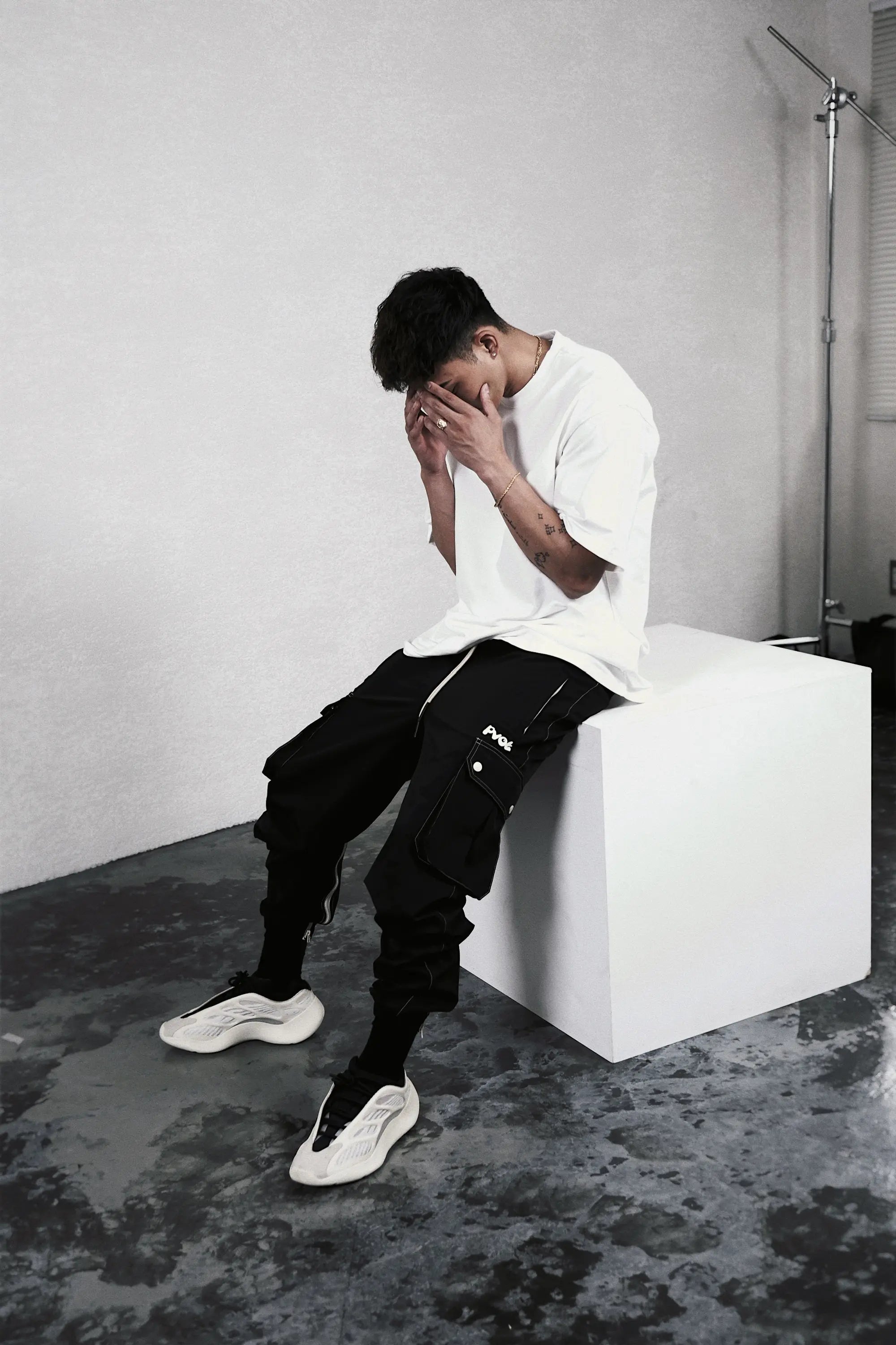 Bottom : M size (171cm / 73kg)