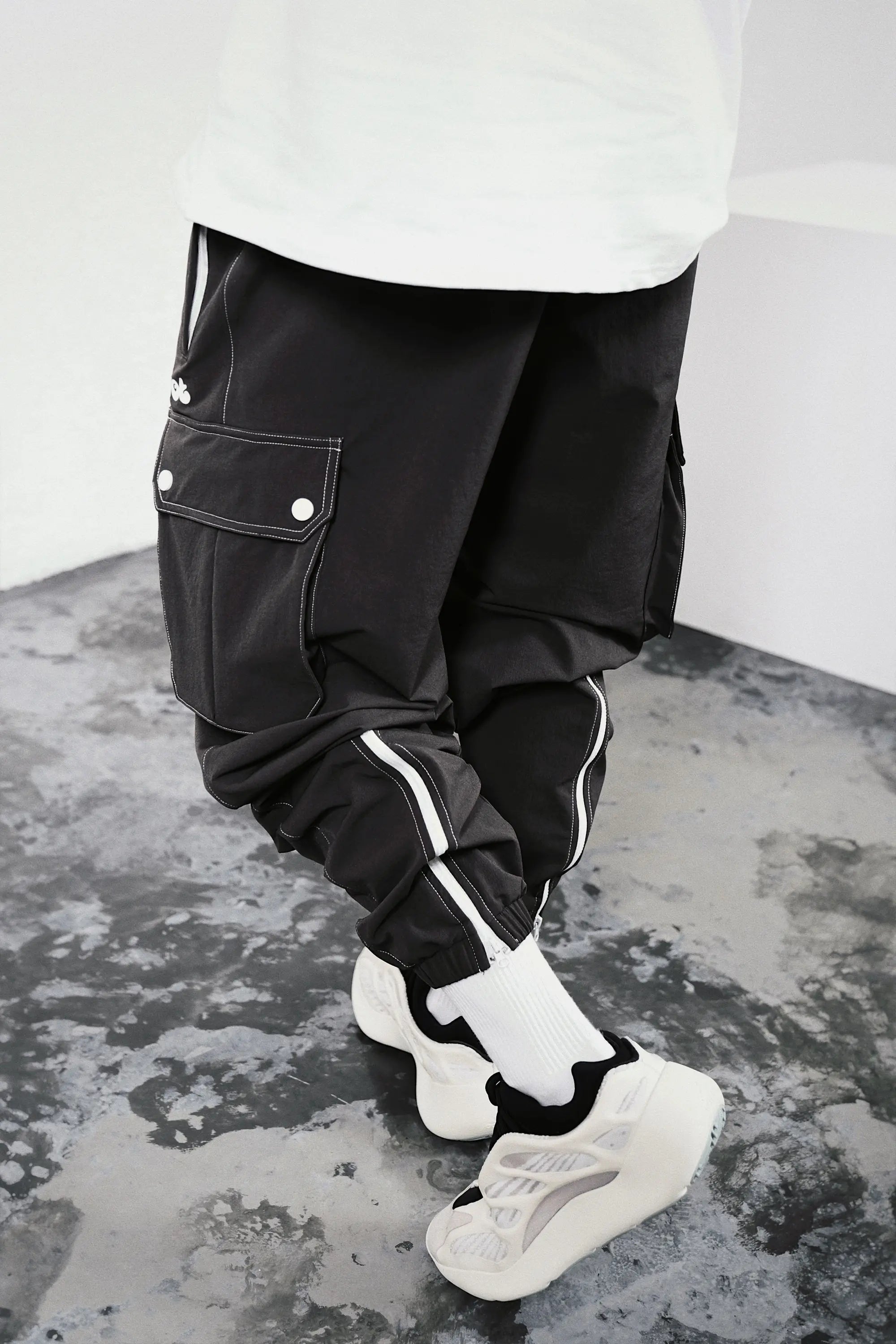 Pvot "Solitude" Stretch Cargo Jogger Pants (Moss Olive)