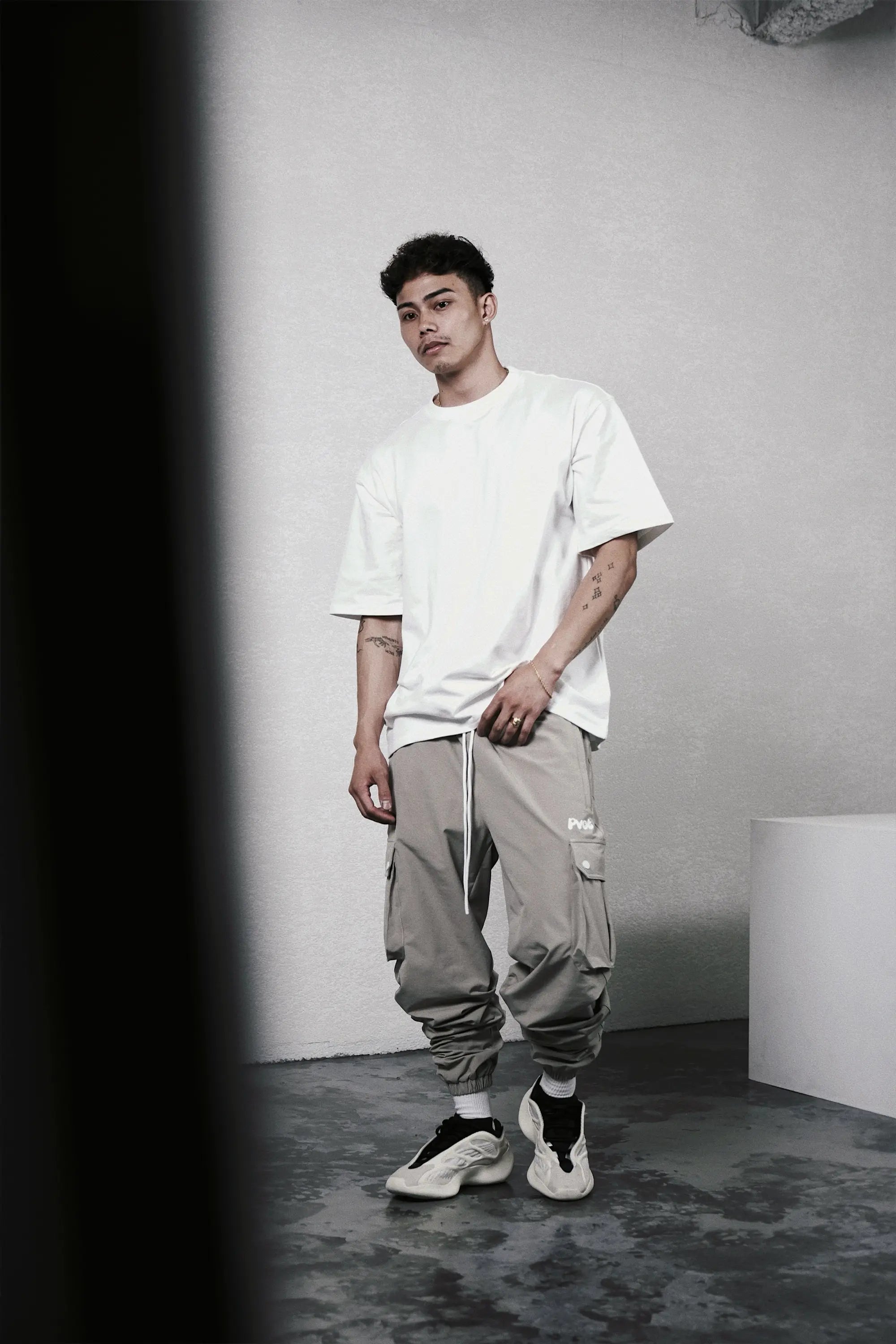 Bottom : M size (171cm / 73kg)