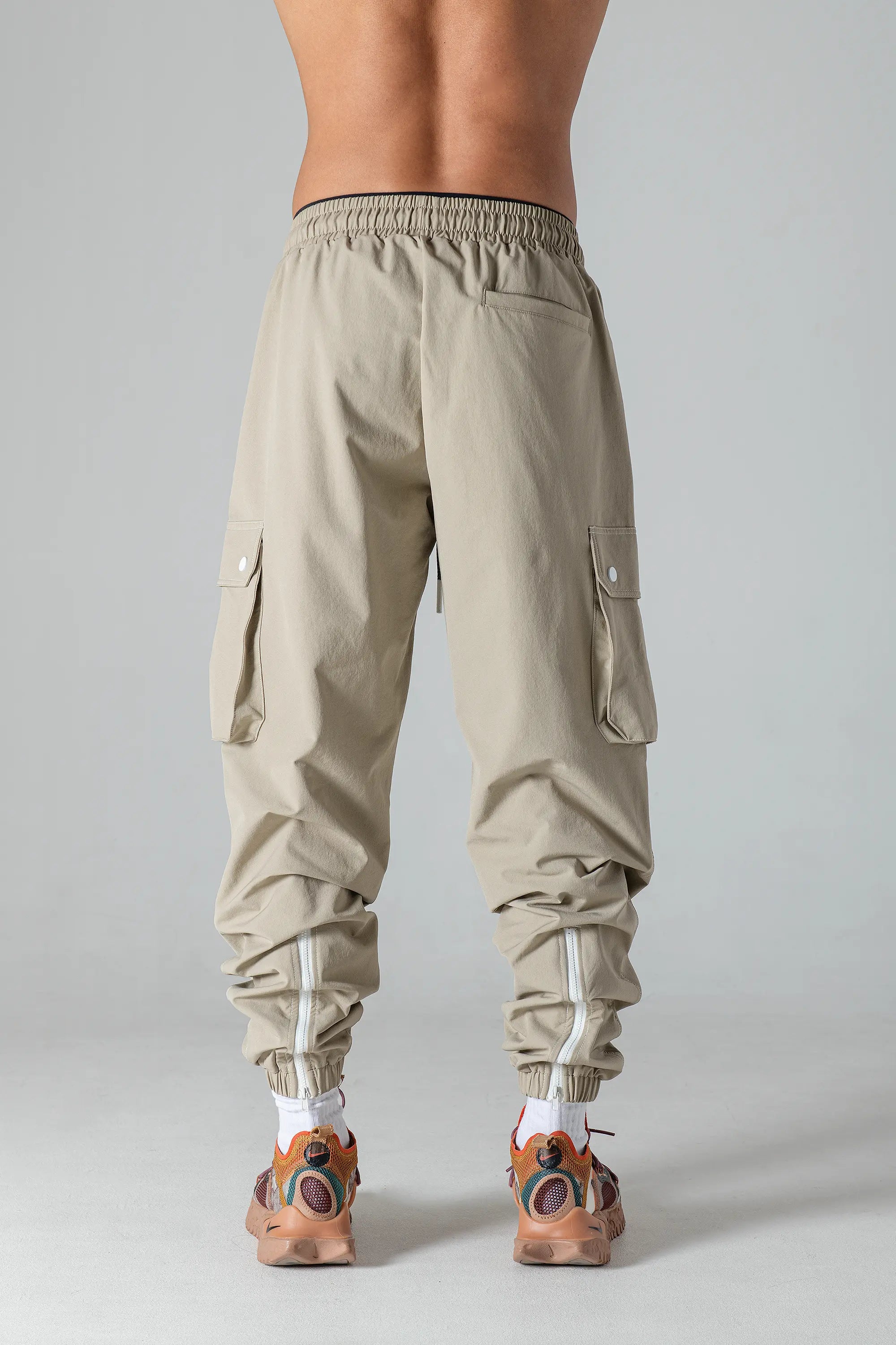Bottom : M size (171cm / 73kg)