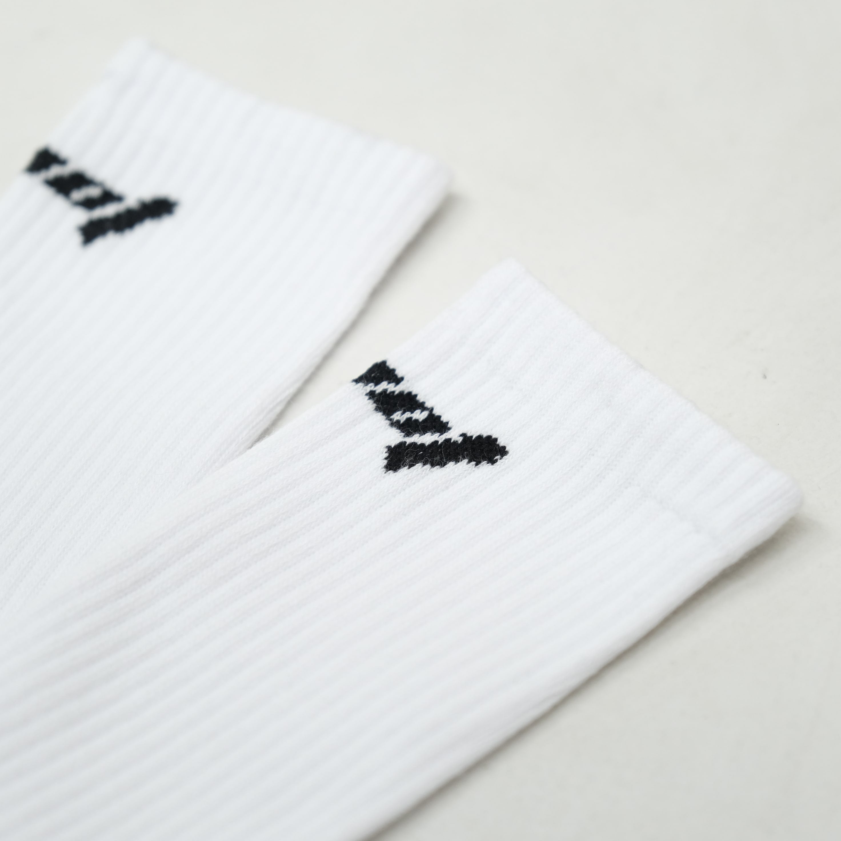 Pvot F-Logo Socks (White)