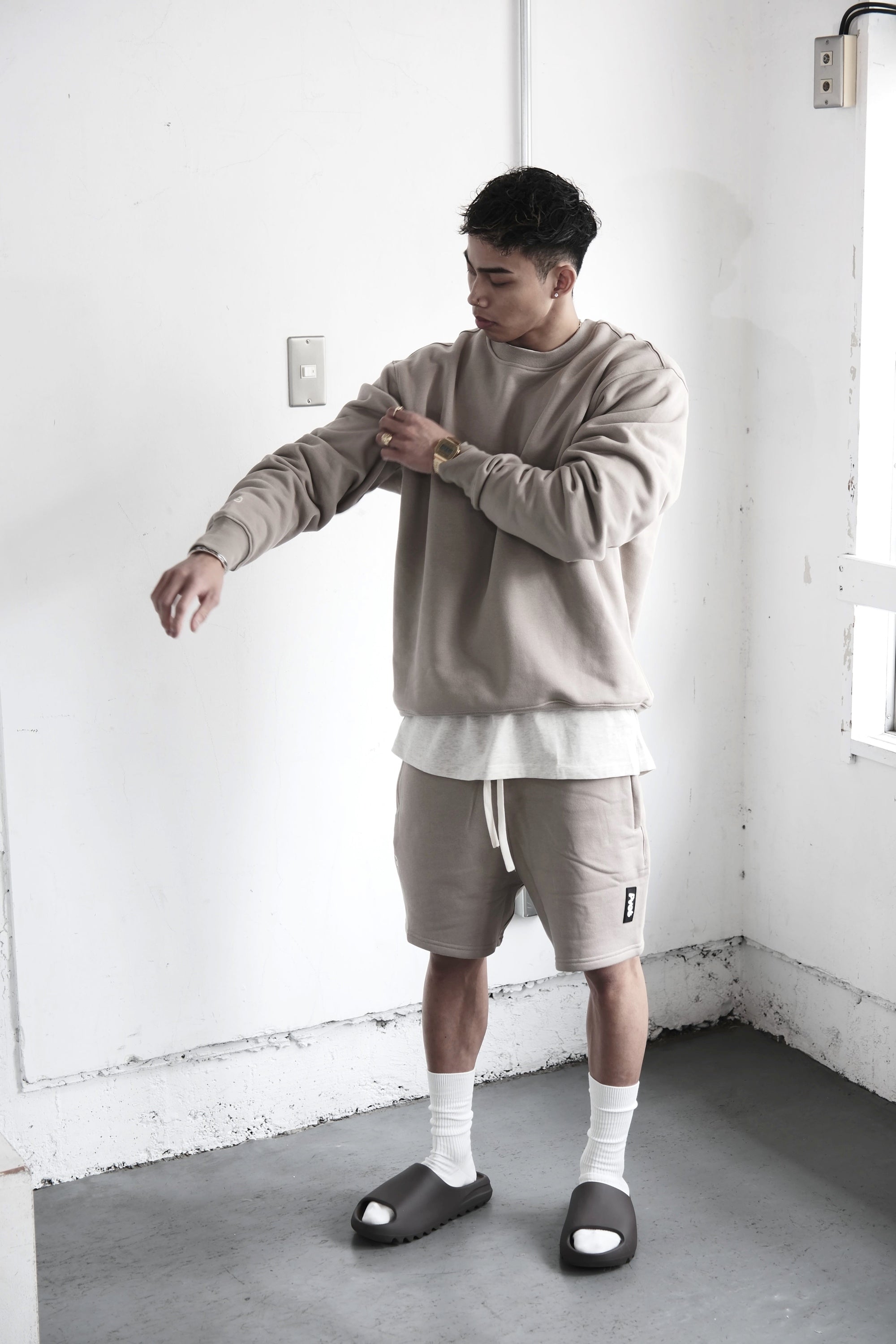 Pvot Sweat Shorts (Sand Beige)